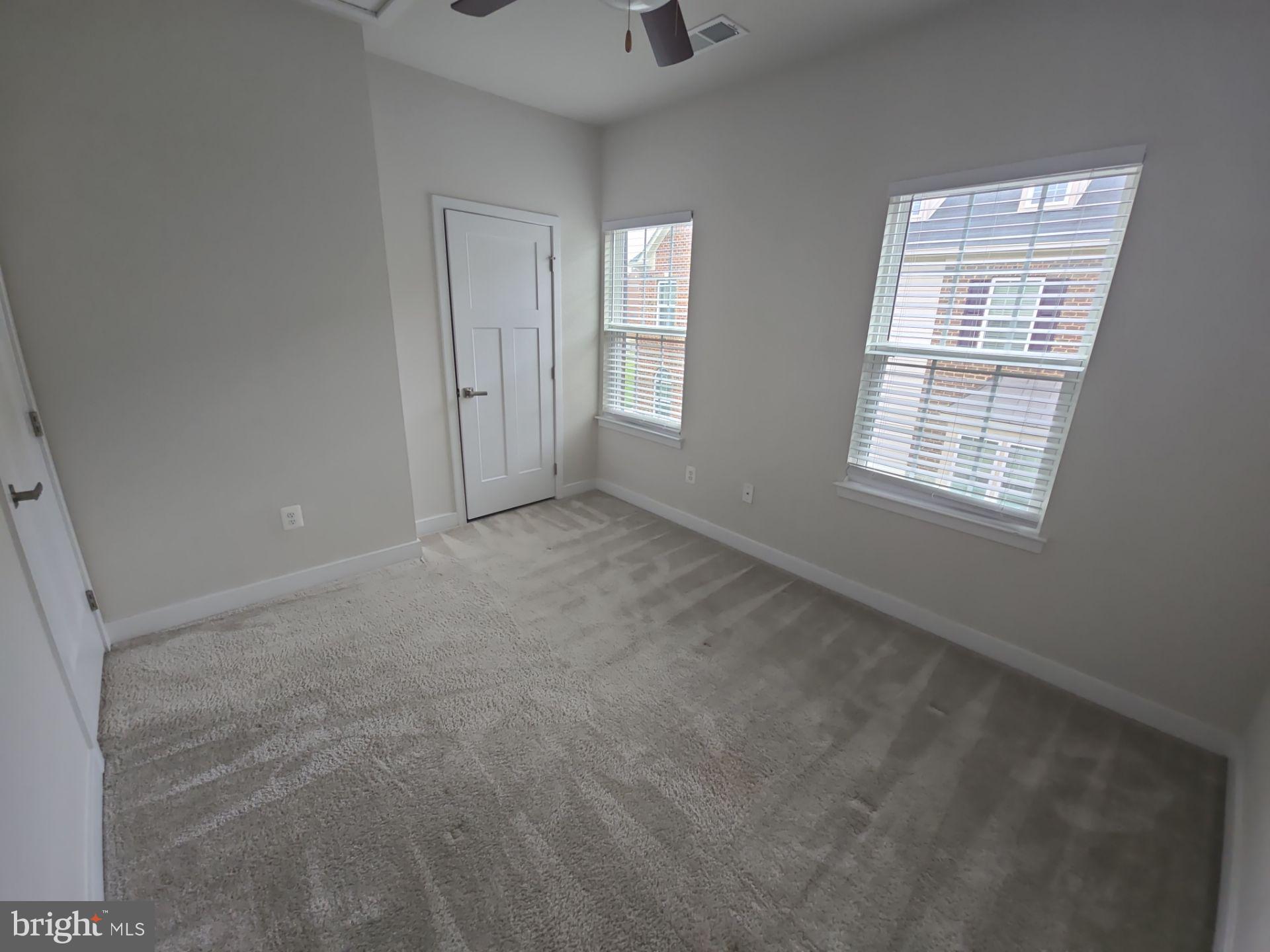 GREENBELT - Residential Lease