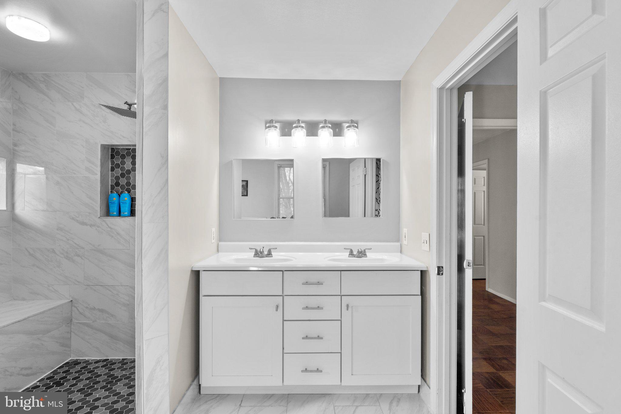 VILLAGE OF OAKLAND MILLS - Residential