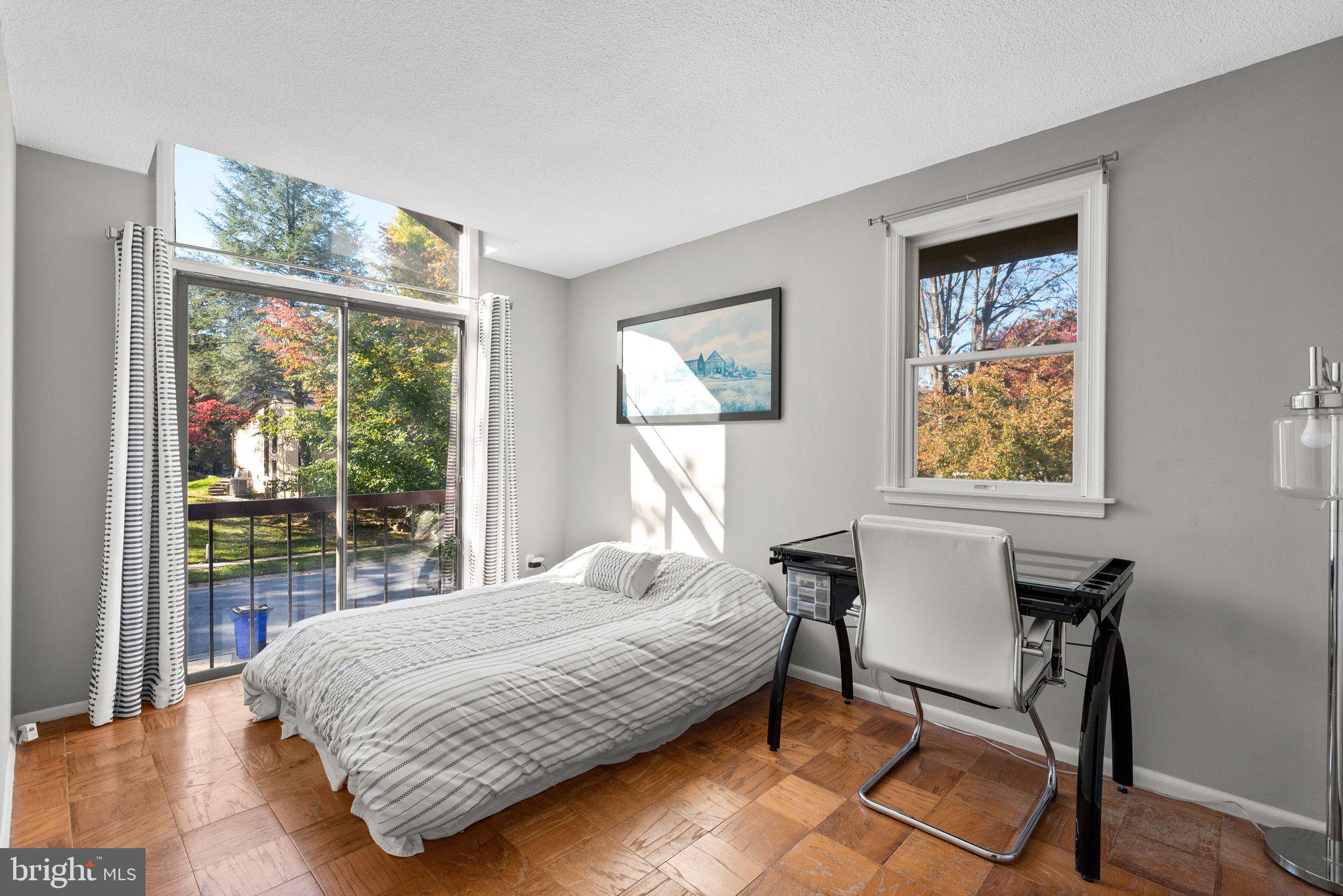 VILLAGE OF OAKLAND MILLS - Residential