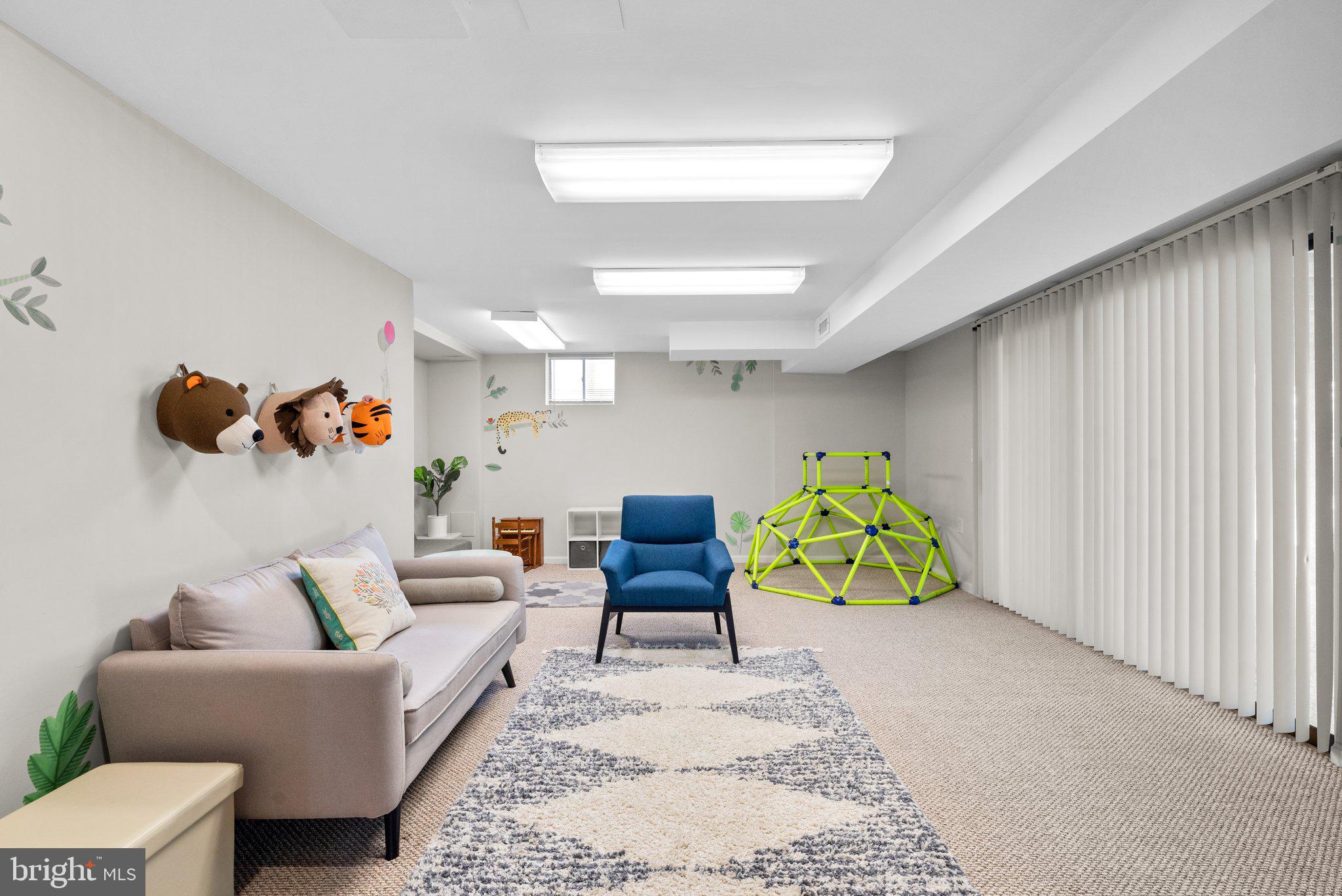 VILLAGE OF OAKLAND MILLS - Residential