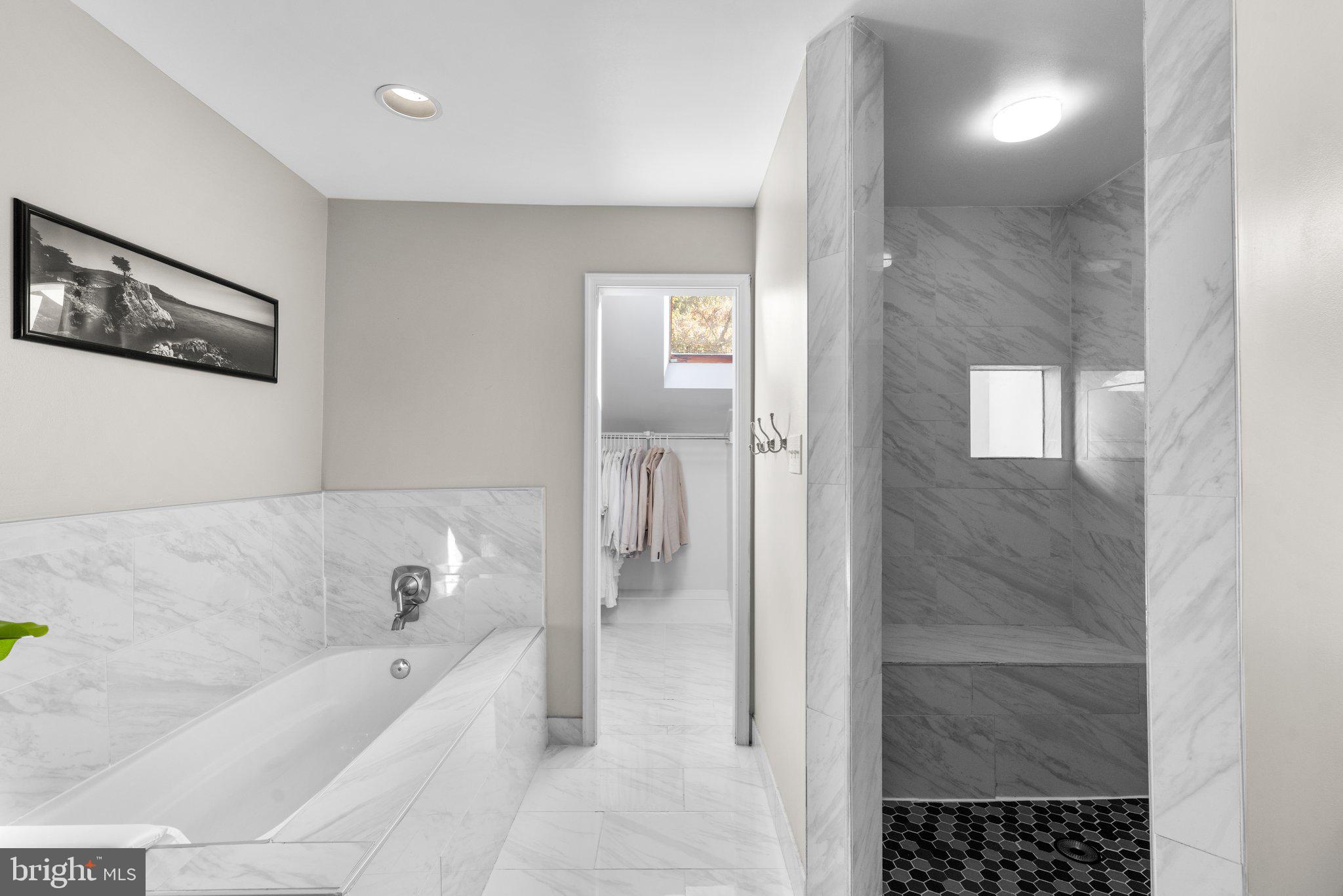 VILLAGE OF OAKLAND MILLS - Residential