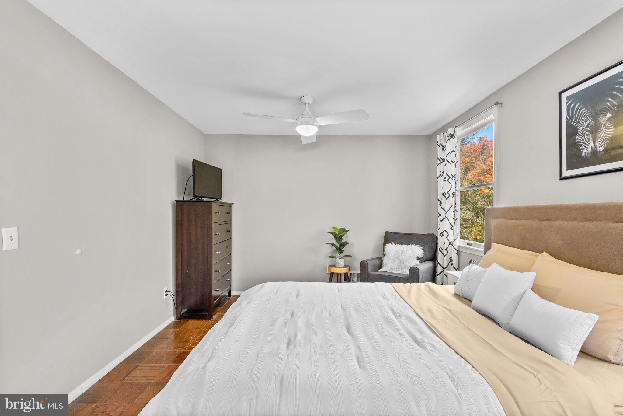 VILLAGE OF OAKLAND MILLS - Residential