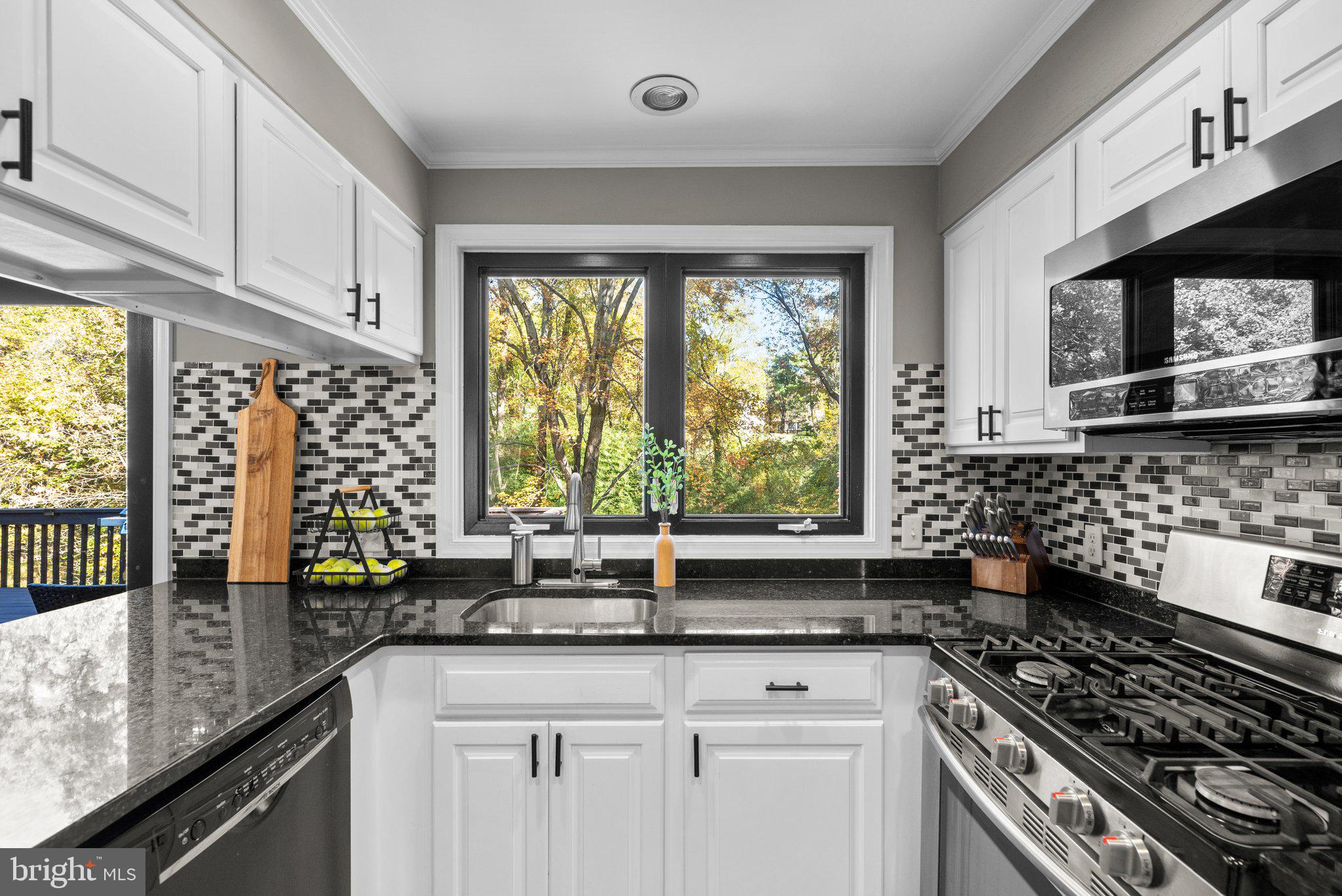 VILLAGE OF OAKLAND MILLS - Residential