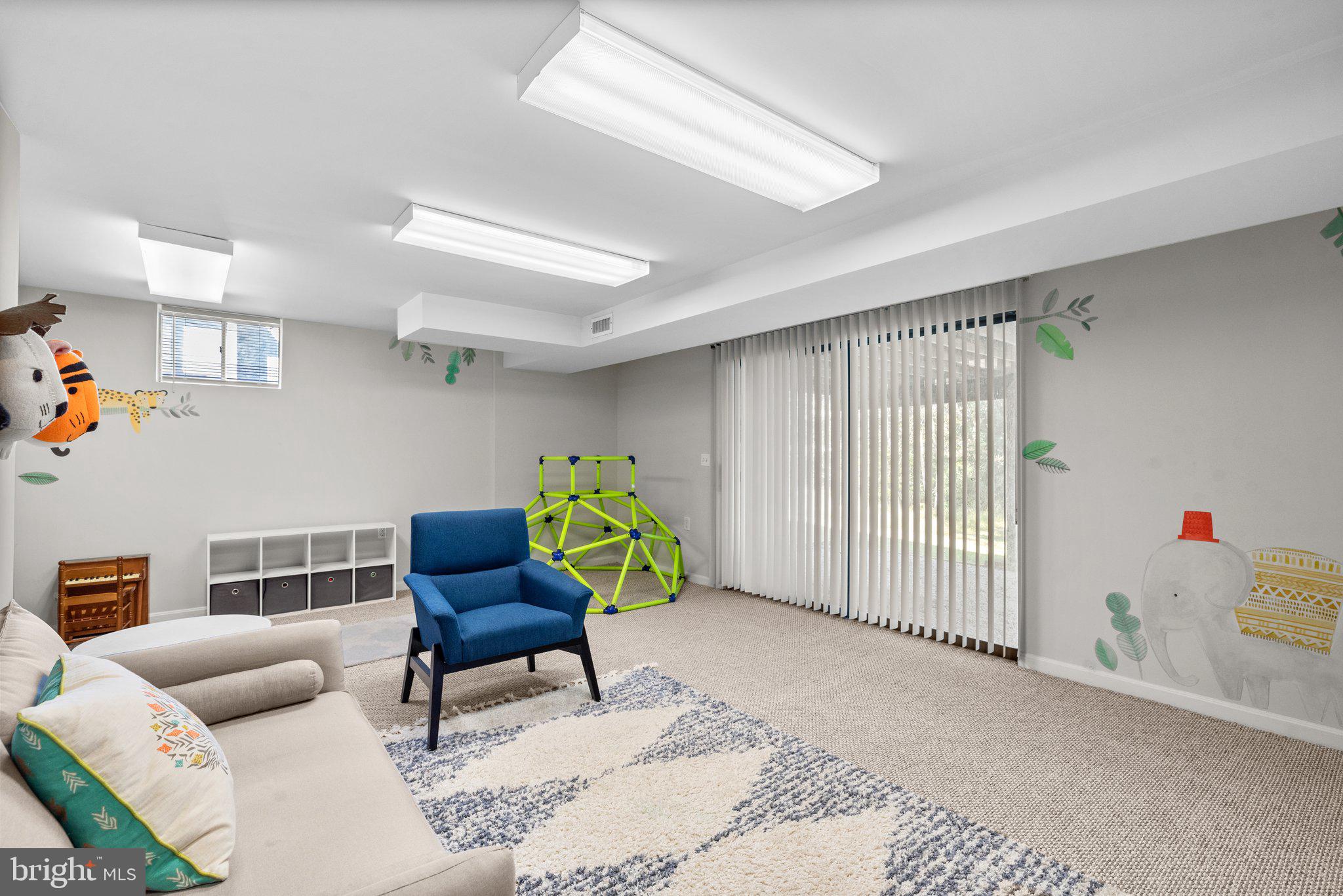 VILLAGE OF OAKLAND MILLS - Residential