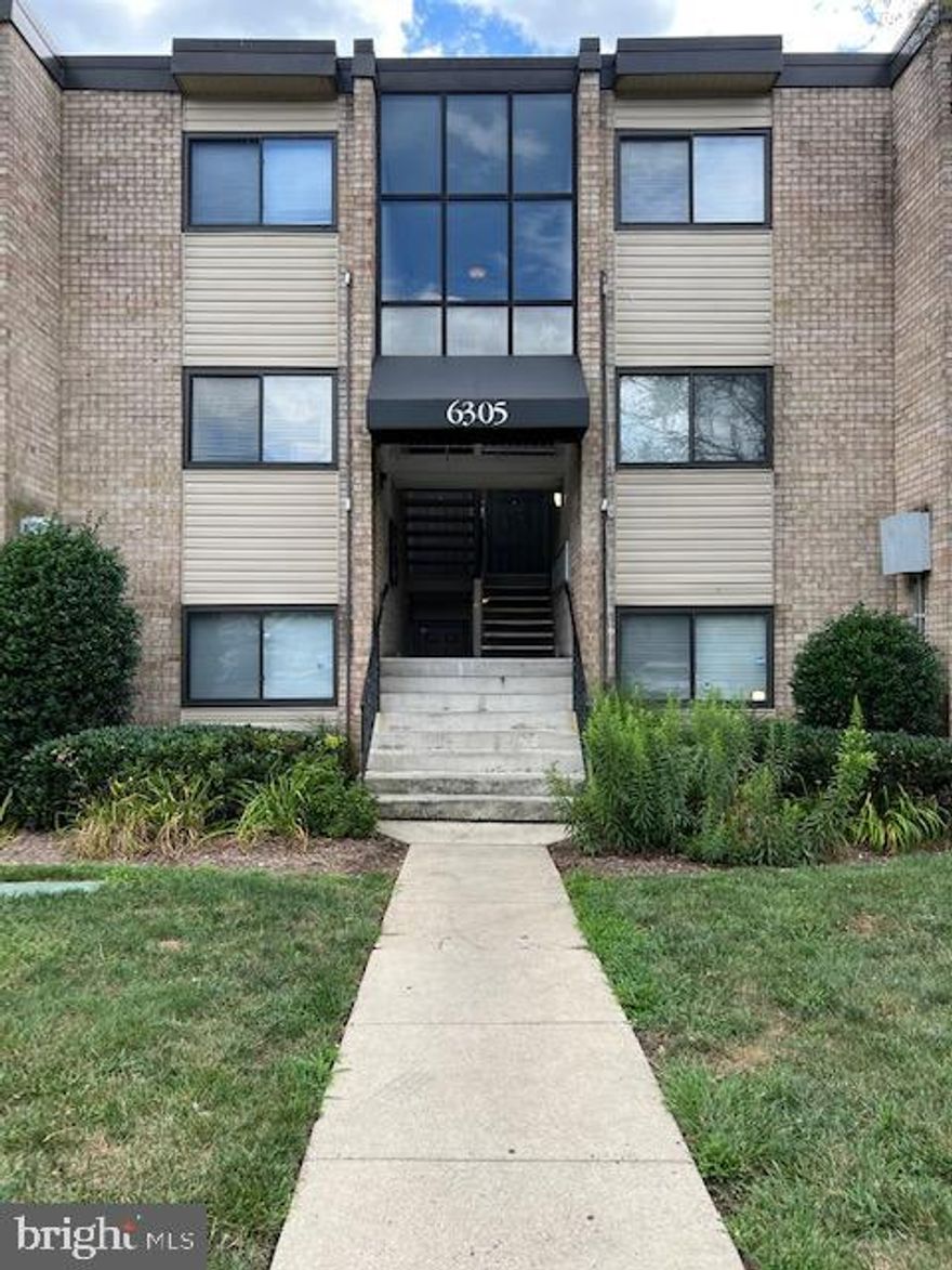 This very well-kept 2 bedroom and 1 bath condo sits in an upbeat section of Prince Georges county.  The condo features hardwood floors, a spacious and open living room and dining room combo, stainless steel appliances, and a private balcony viewing the trees.  Located just 15 minutes from the National Harbor and less than a 2-minute walk to public transportation.  There is also an onsite storage unit assigned to every unit. 
 This is the perfect starter home or investment property!