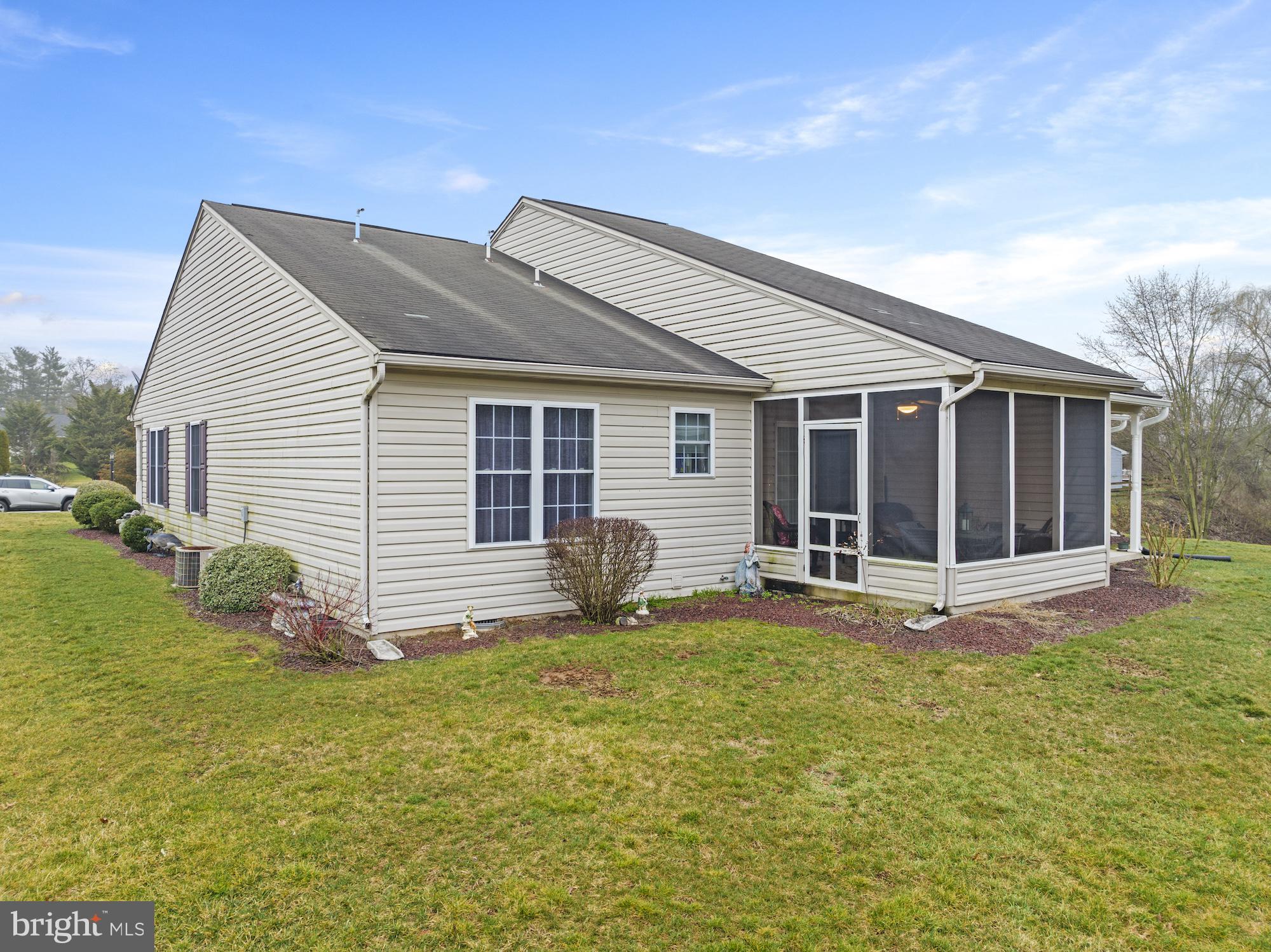 GOLDEN VILLAS - Residential