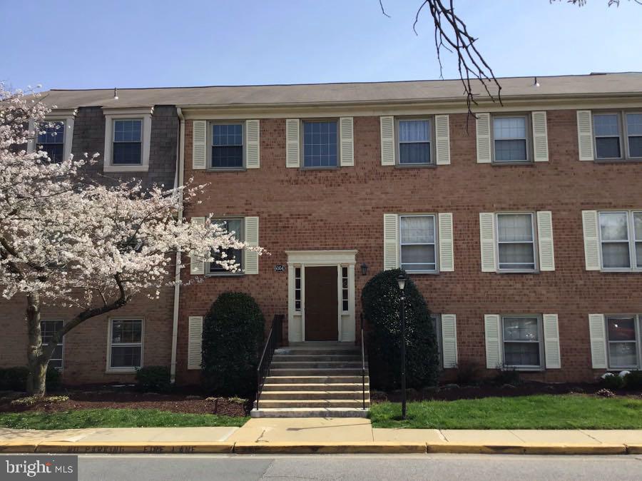 WESTCHESTER PARK - Residential