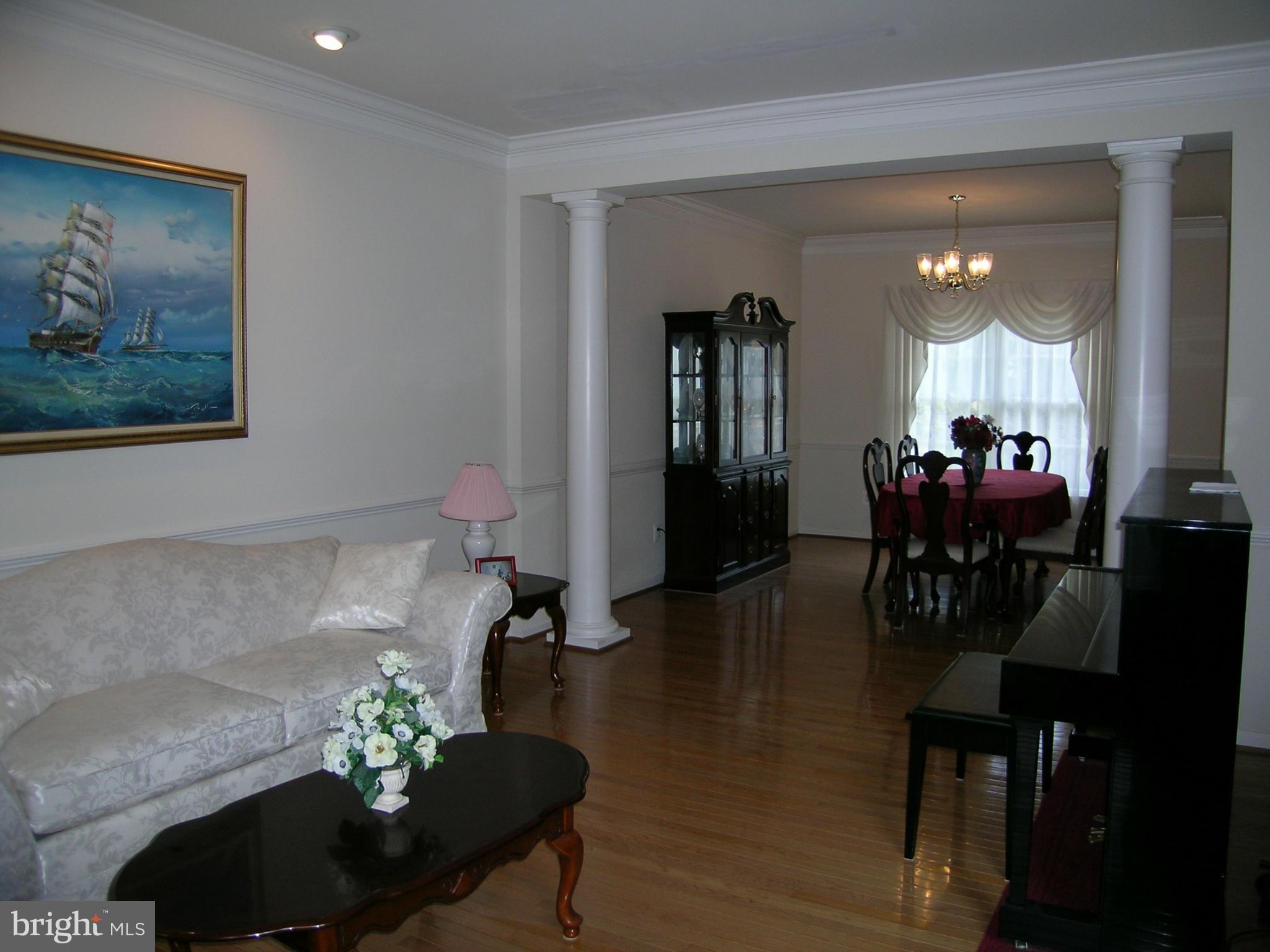 CRIPPENS CORNER - Residential Lease