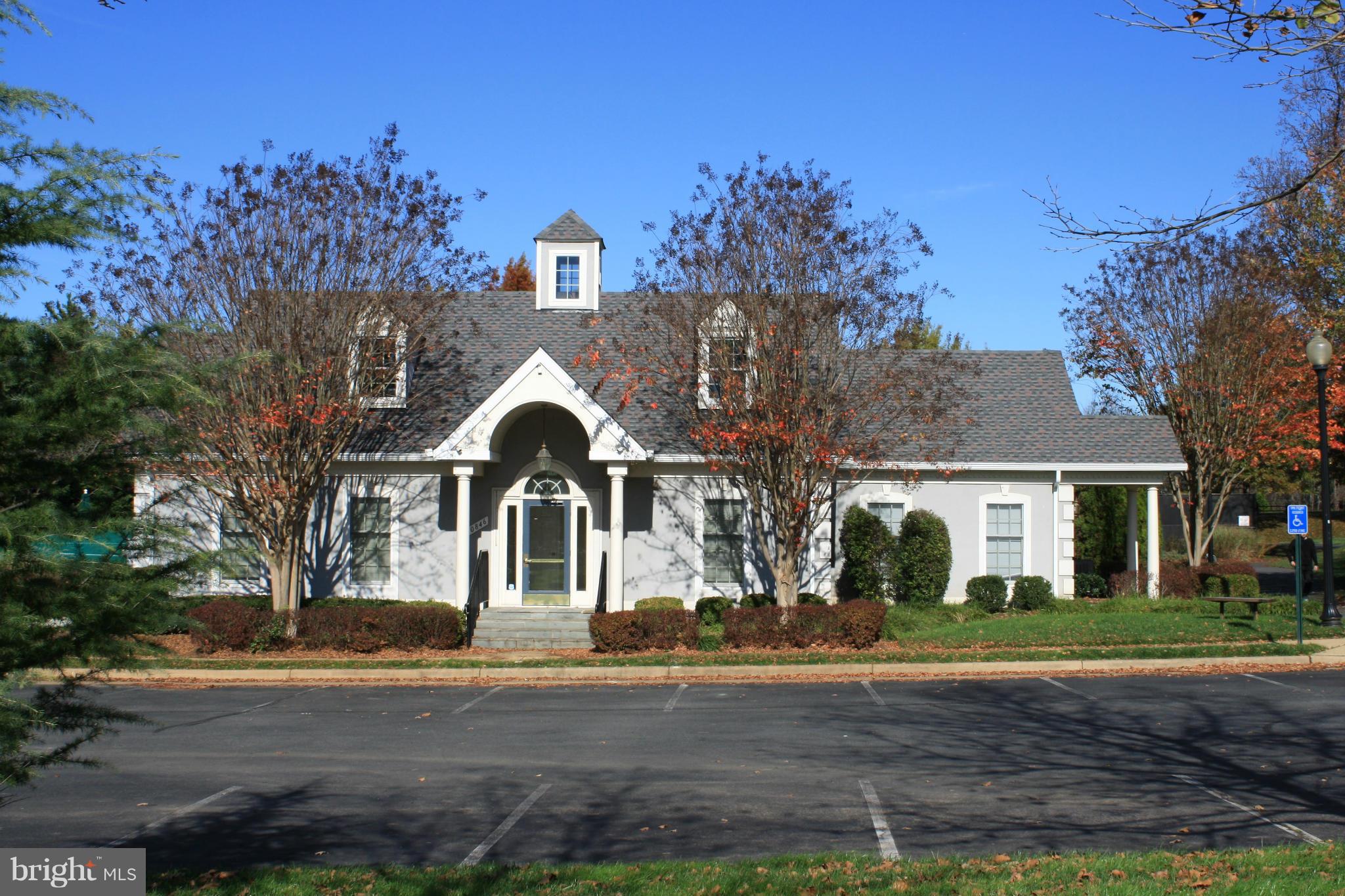 CRIPPENS CORNER - Residential Lease