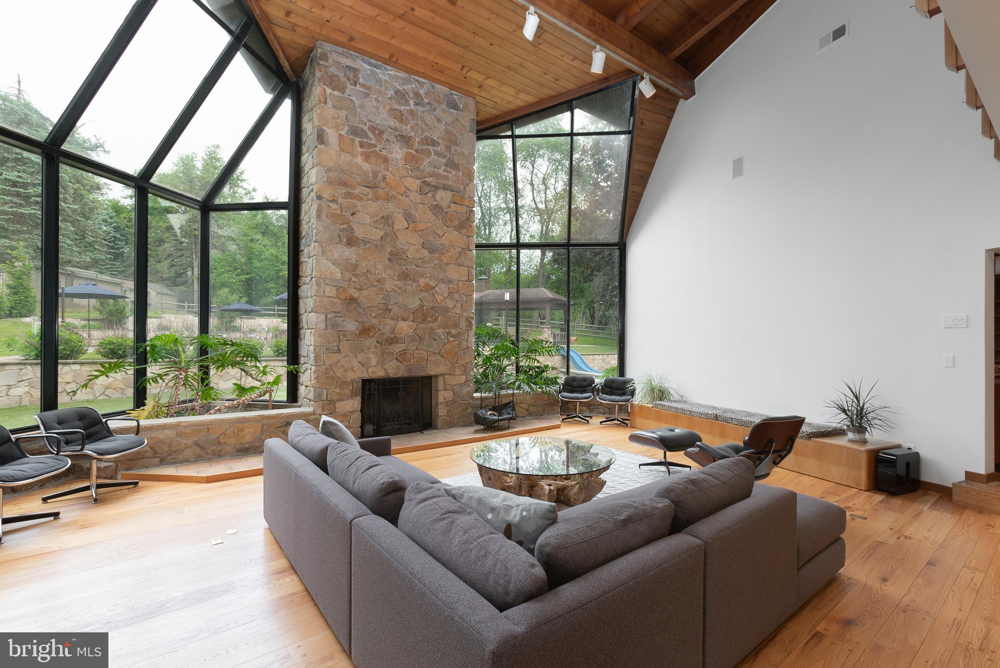 MEADOW BROOK - Residential