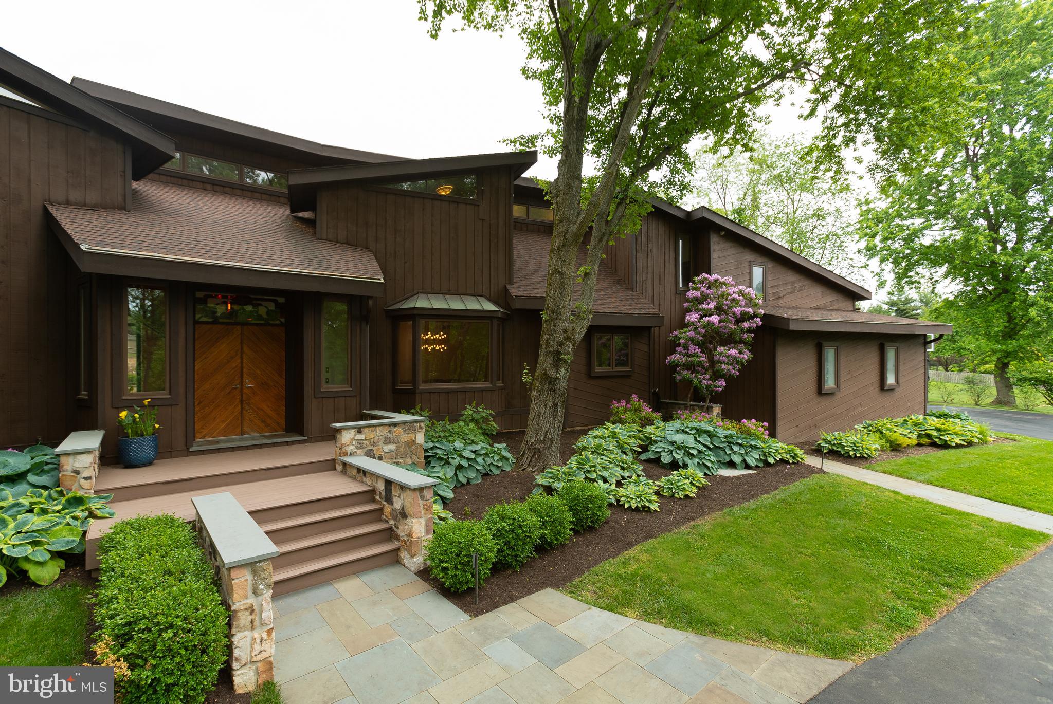 MEADOW BROOK - Residential