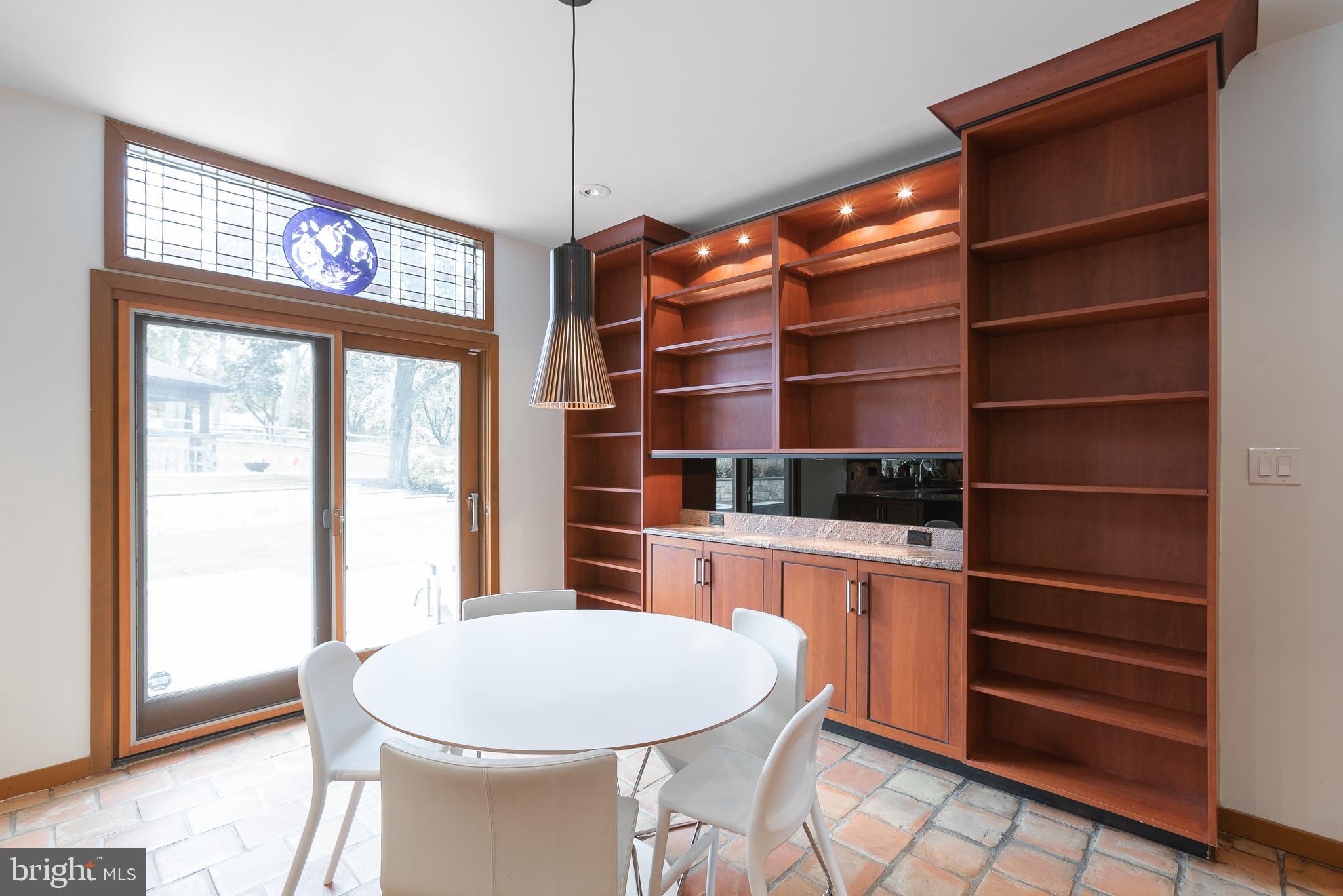 MEADOW BROOK - Residential