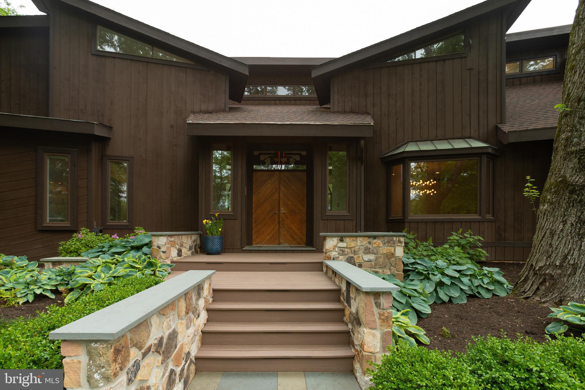 MEADOW BROOK - Residential