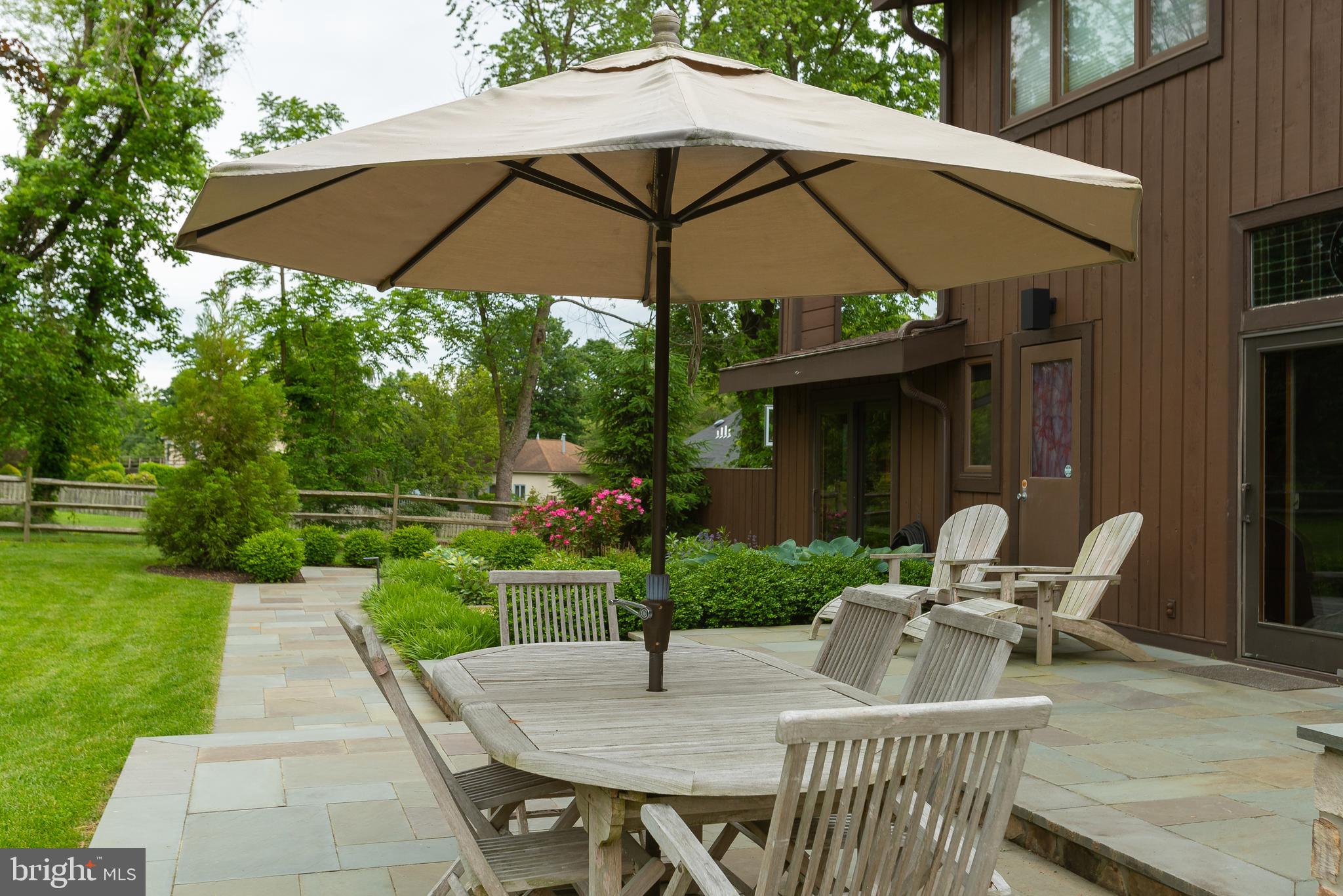 MEADOW BROOK - Residential