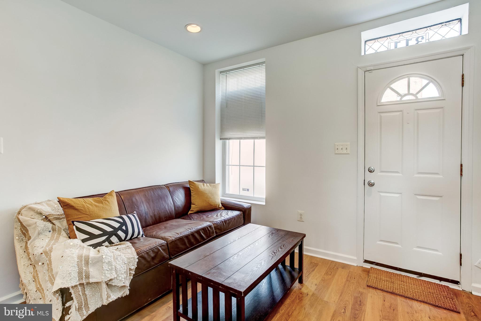 HIGHLANDTOWN - Residential