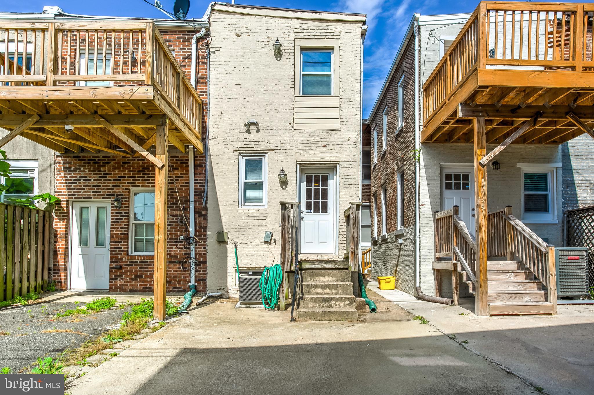 HIGHLANDTOWN - Residential