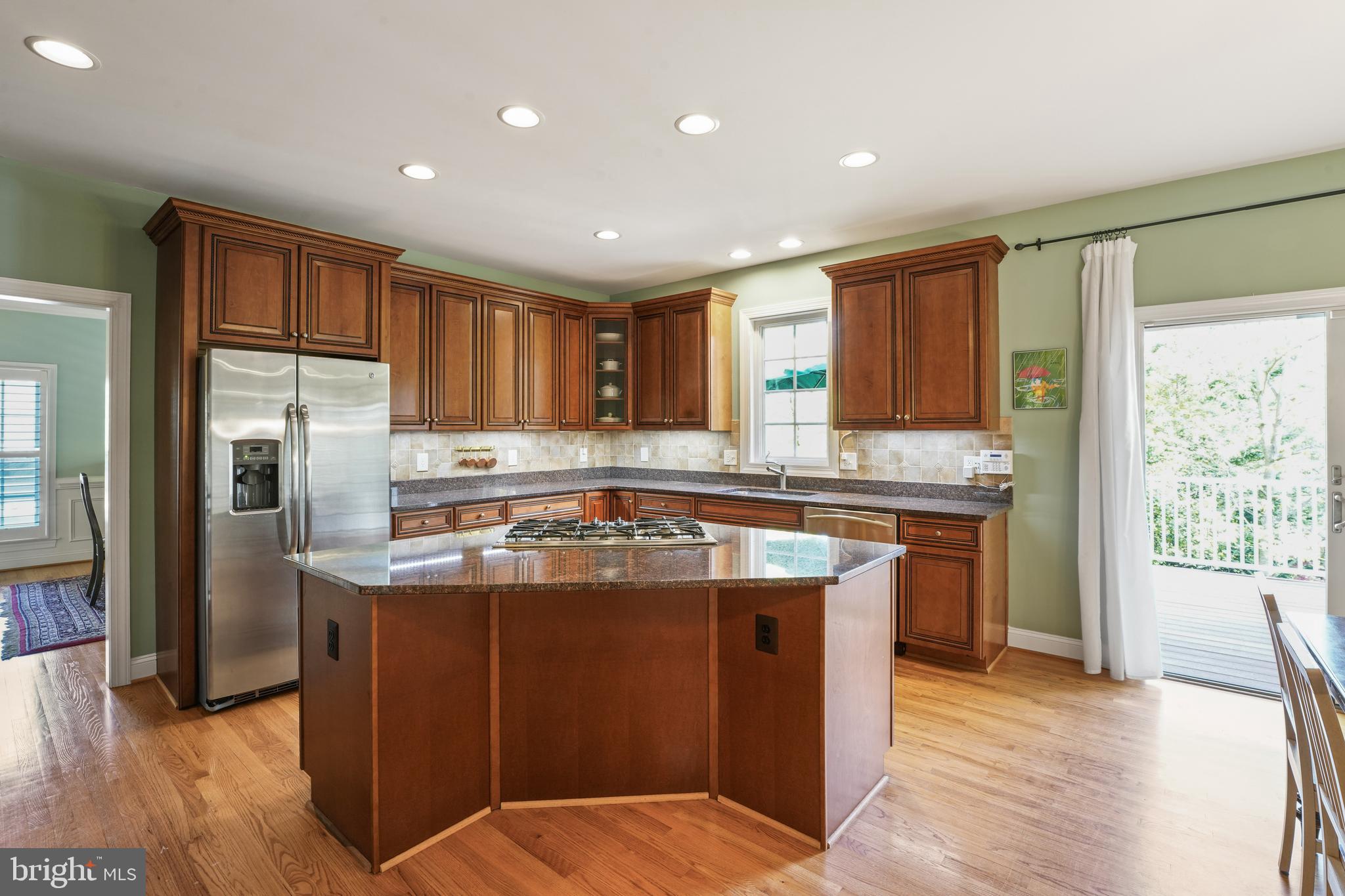 DEVON PARK - Residential