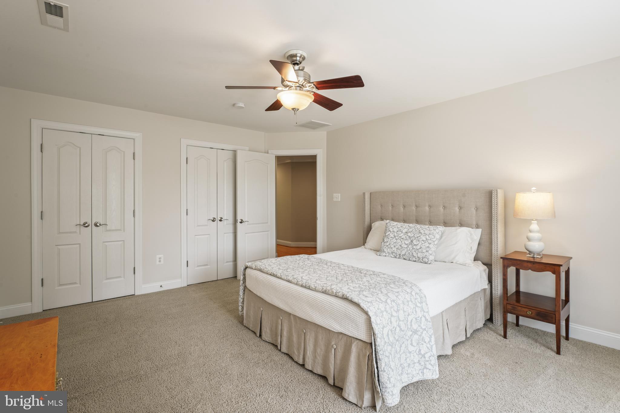 DEVON PARK - Residential