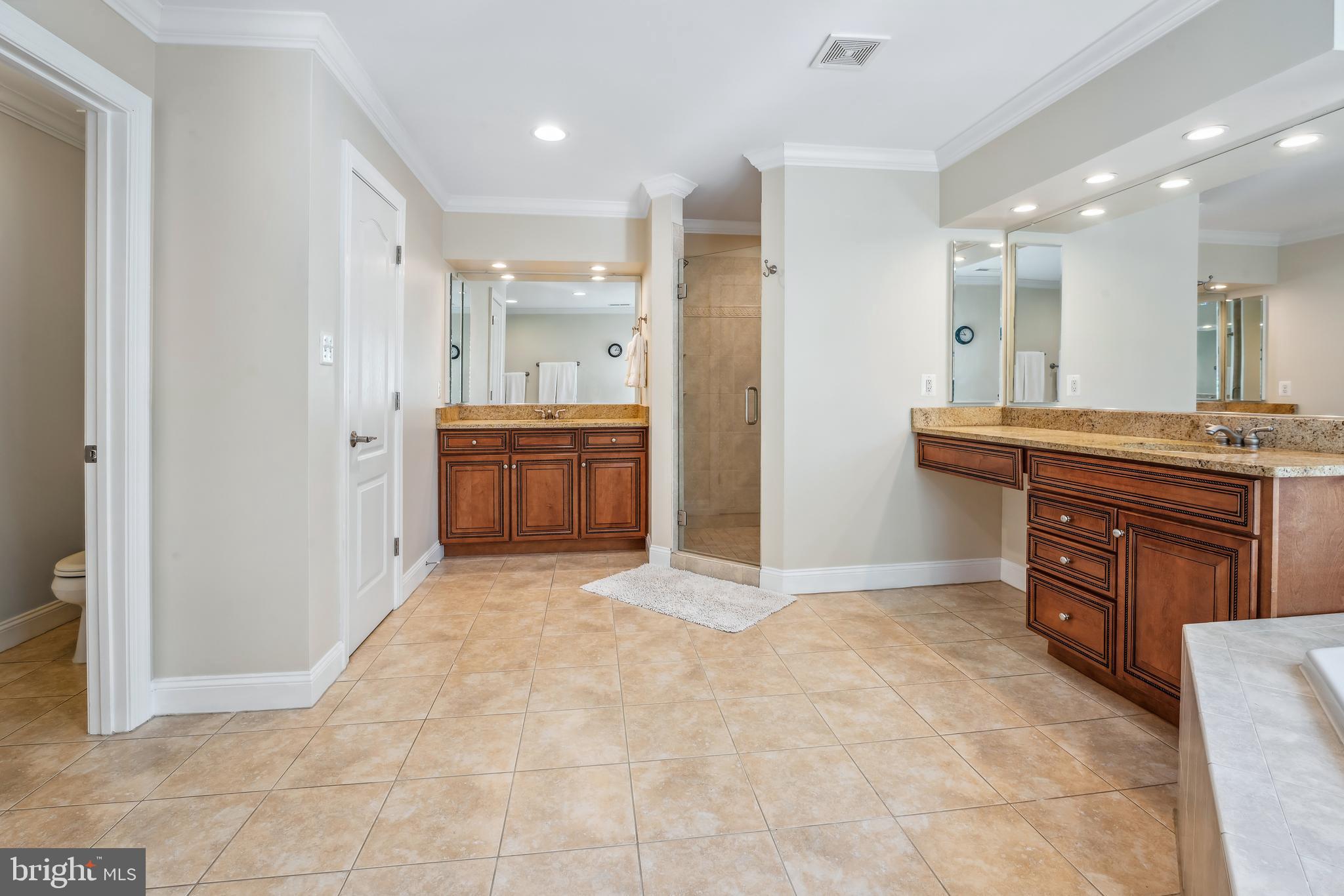 DEVON PARK - Residential