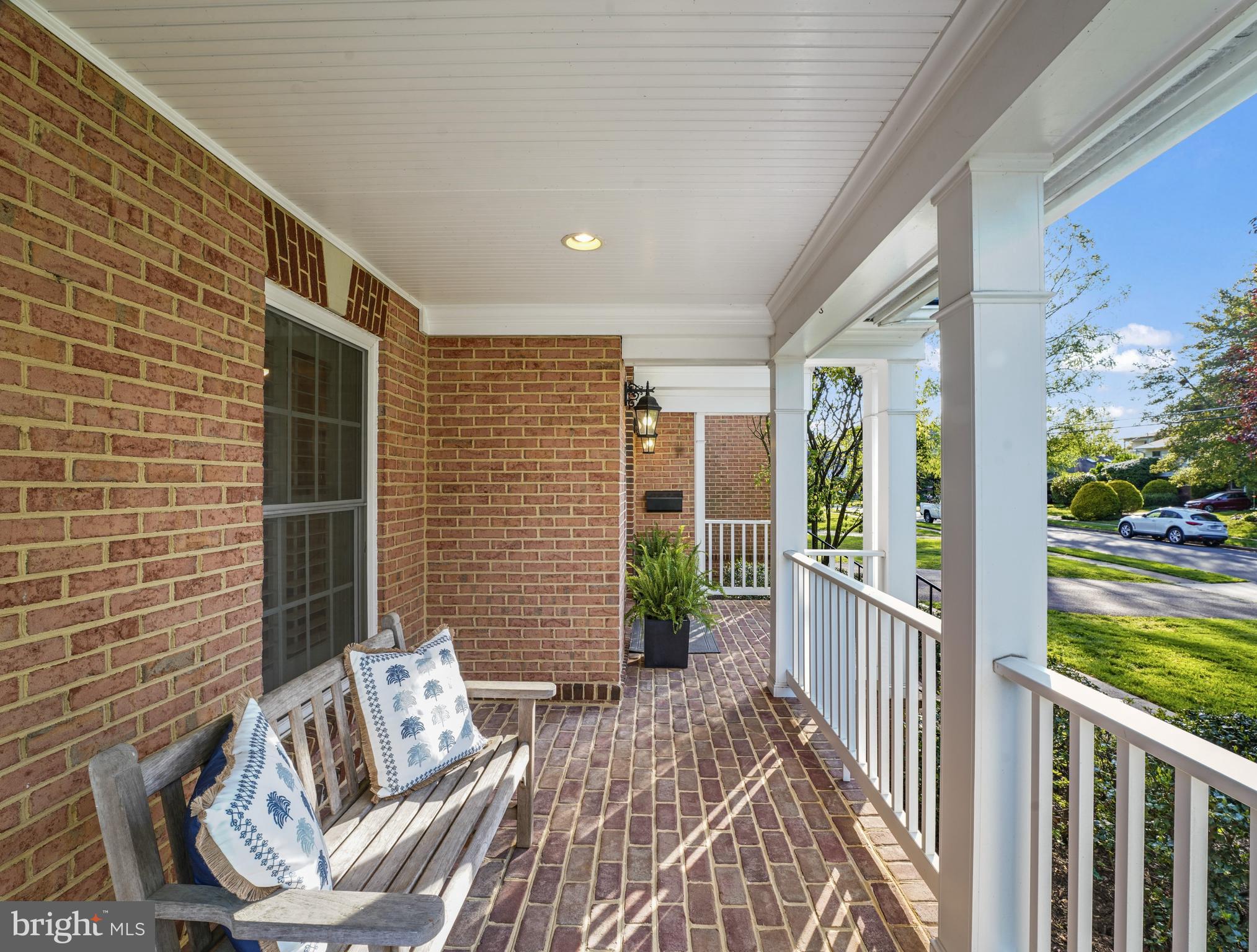 DEVON PARK - Residential