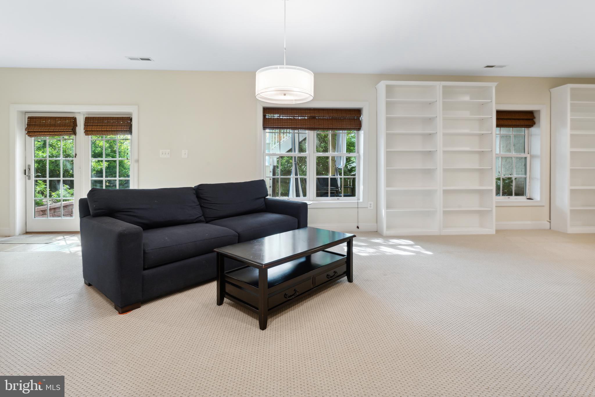 DEVON PARK - Residential