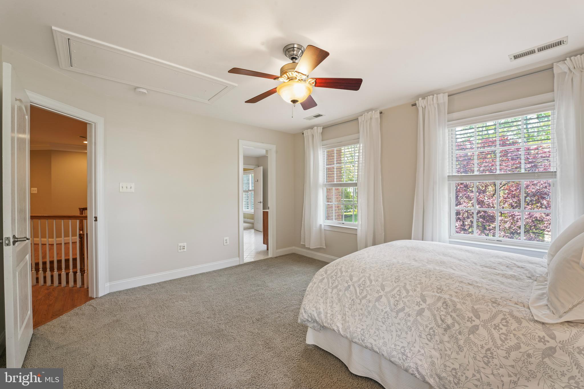 DEVON PARK - Residential