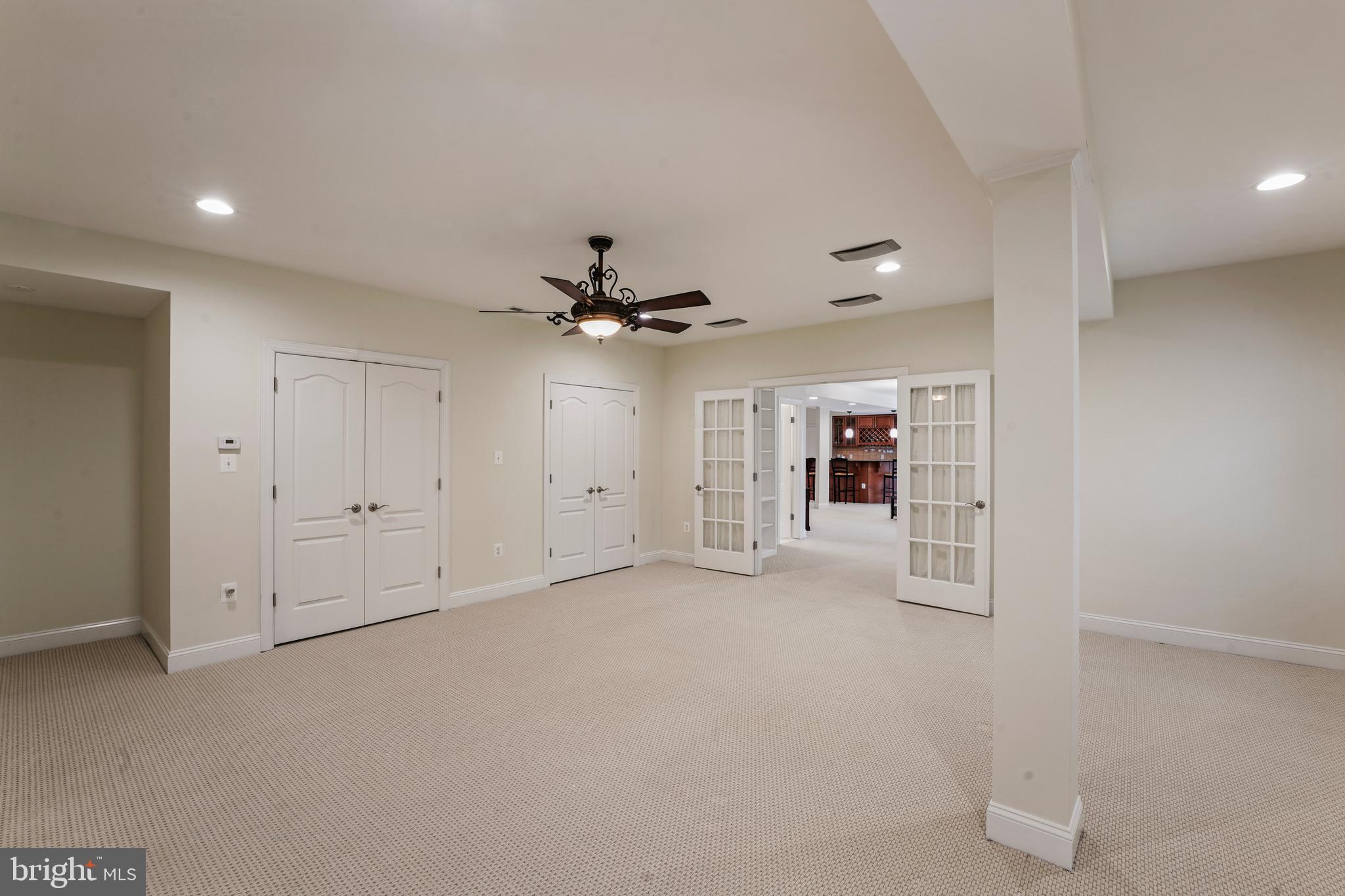 DEVON PARK - Residential