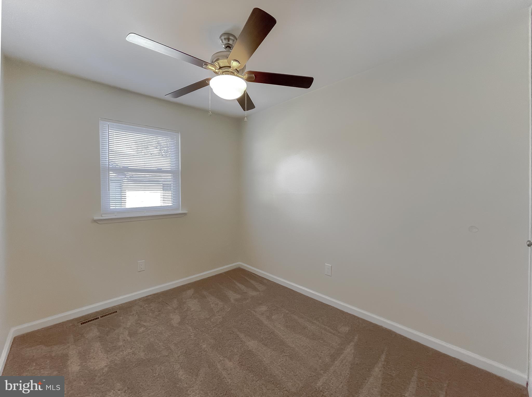 OAK MANOR TWN HSE CONDO - Residential Lease