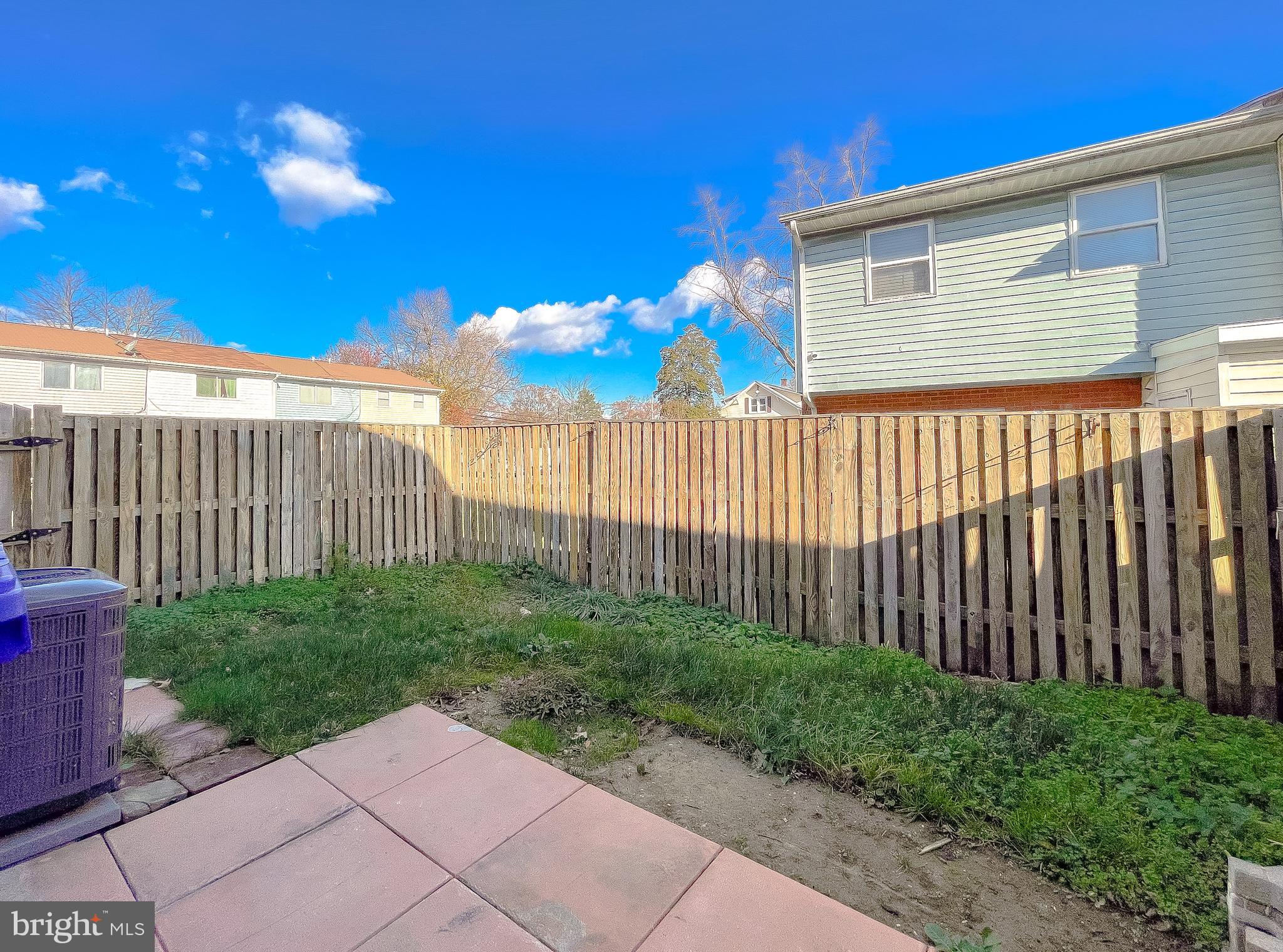 OAK MANOR TWN HSE CONDO - Residential Lease