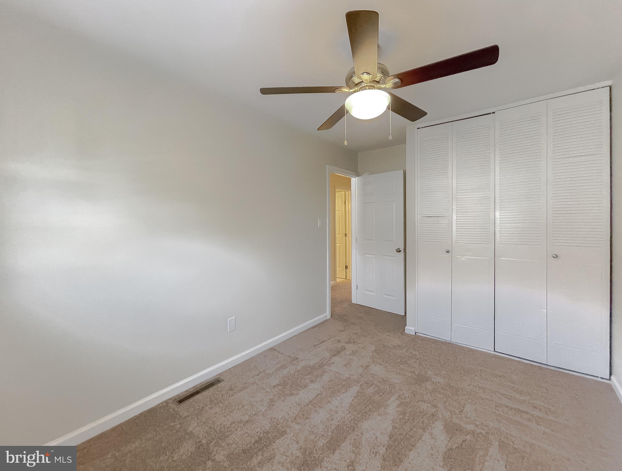 OAK MANOR TWN HSE CONDO - Residential Lease