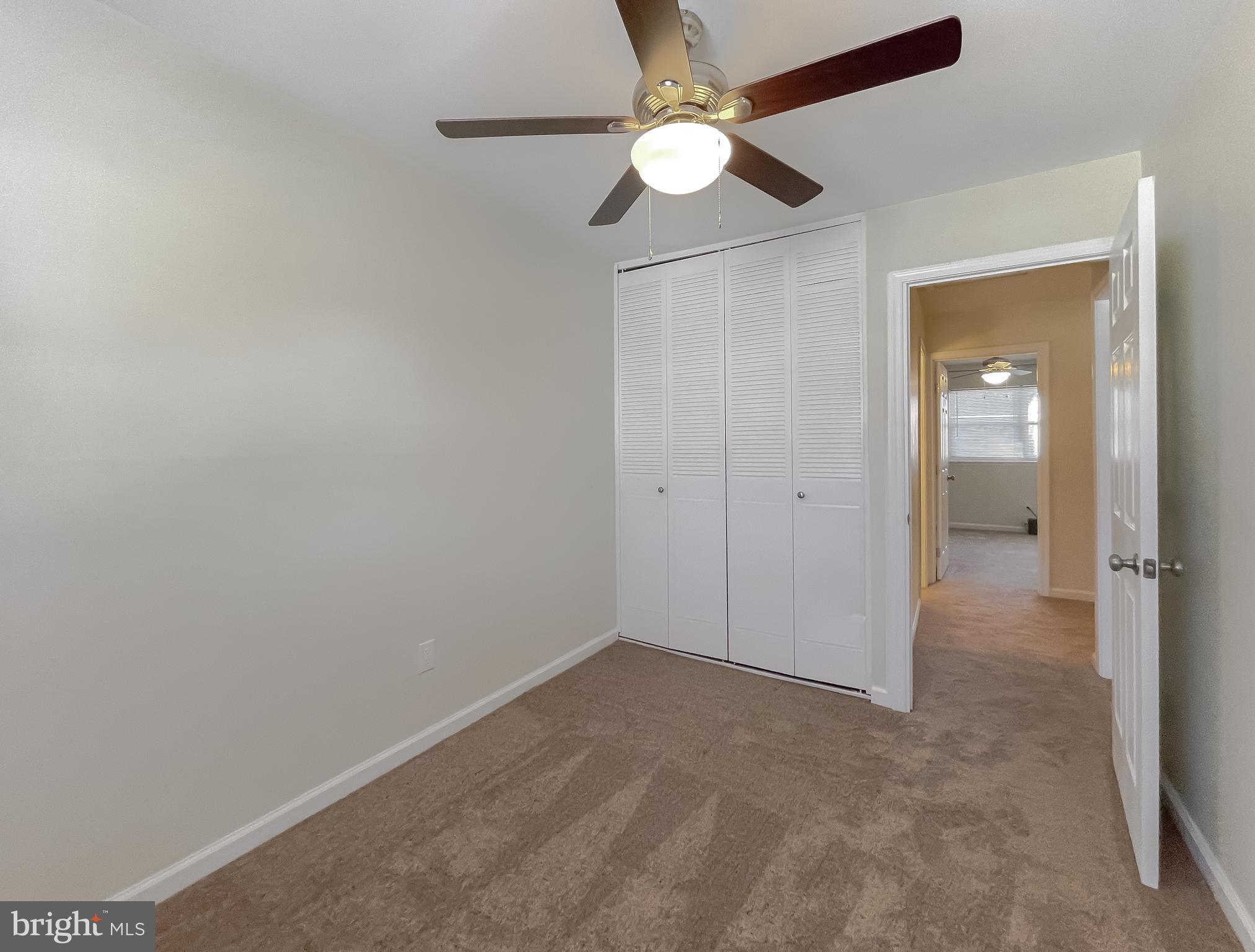 OAK MANOR TWN HSE CONDO - Residential Lease