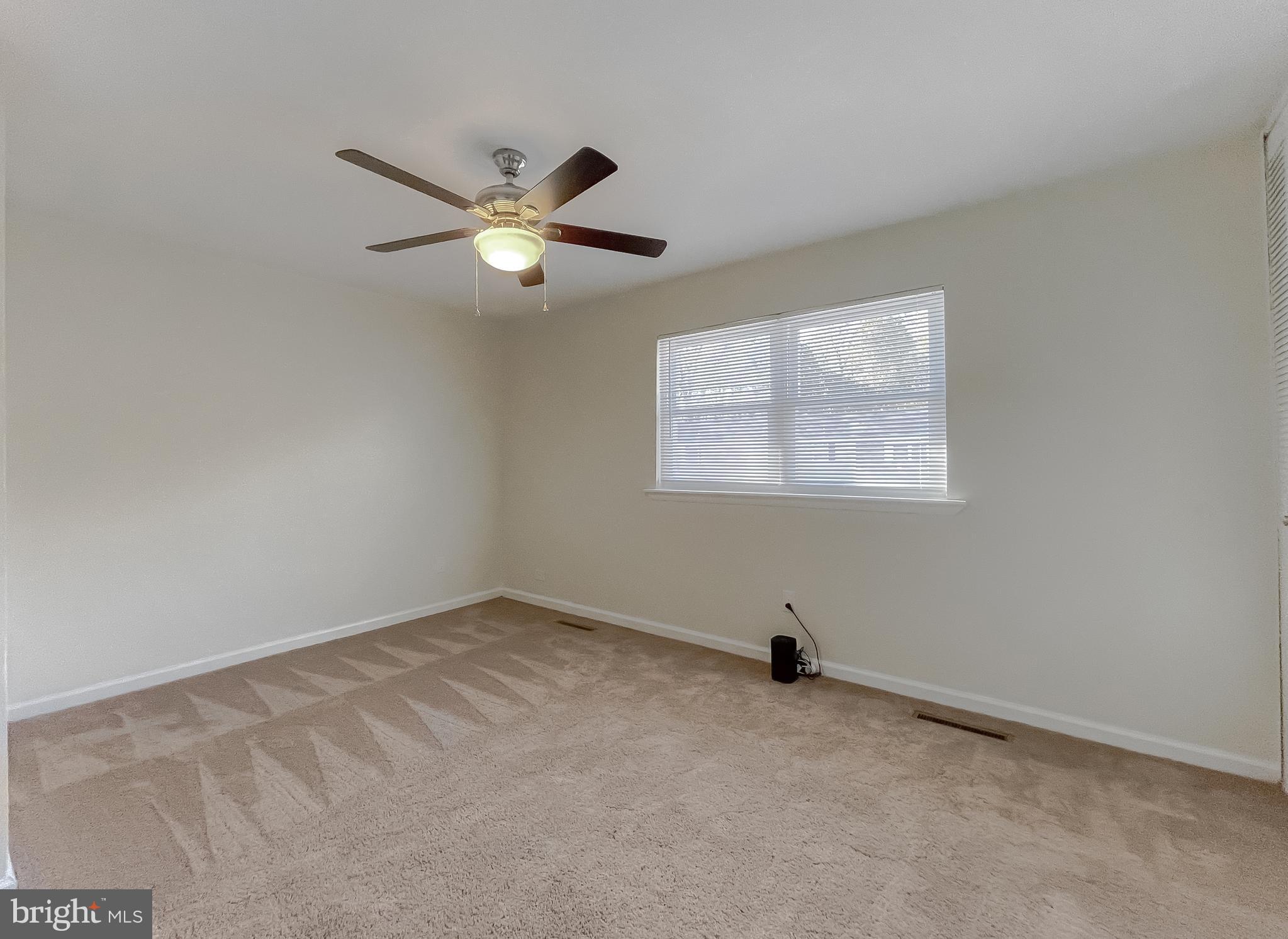 OAK MANOR TWN HSE CONDO - Residential Lease