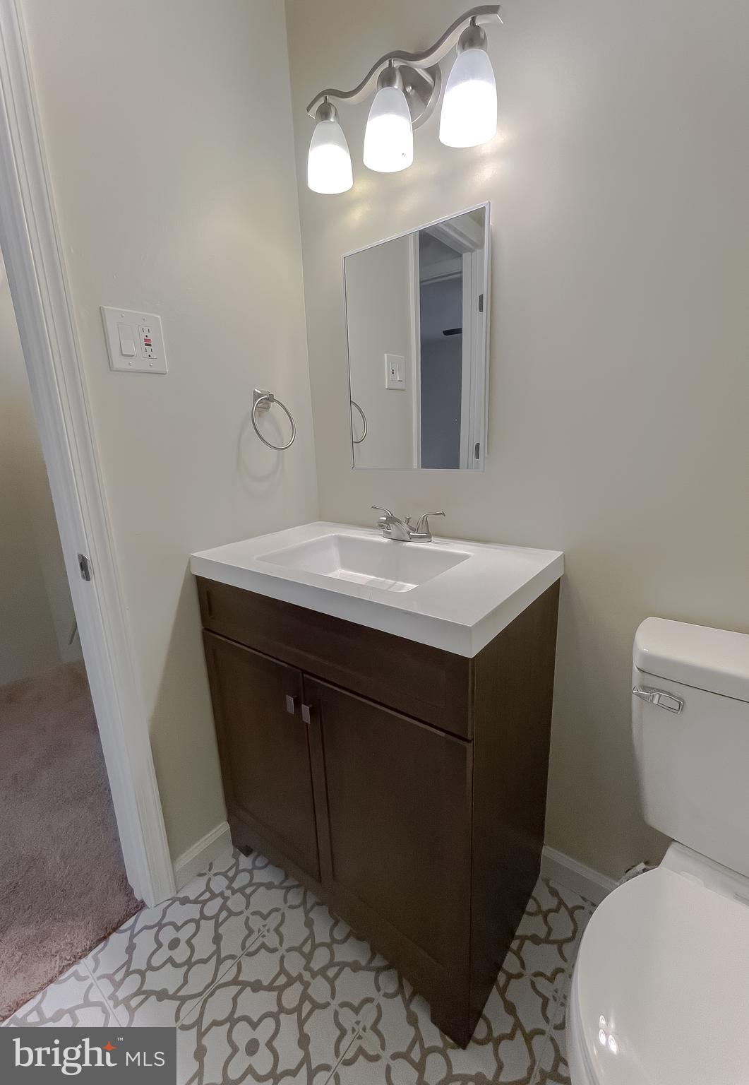 OAK MANOR TWN HSE CONDO - Residential Lease