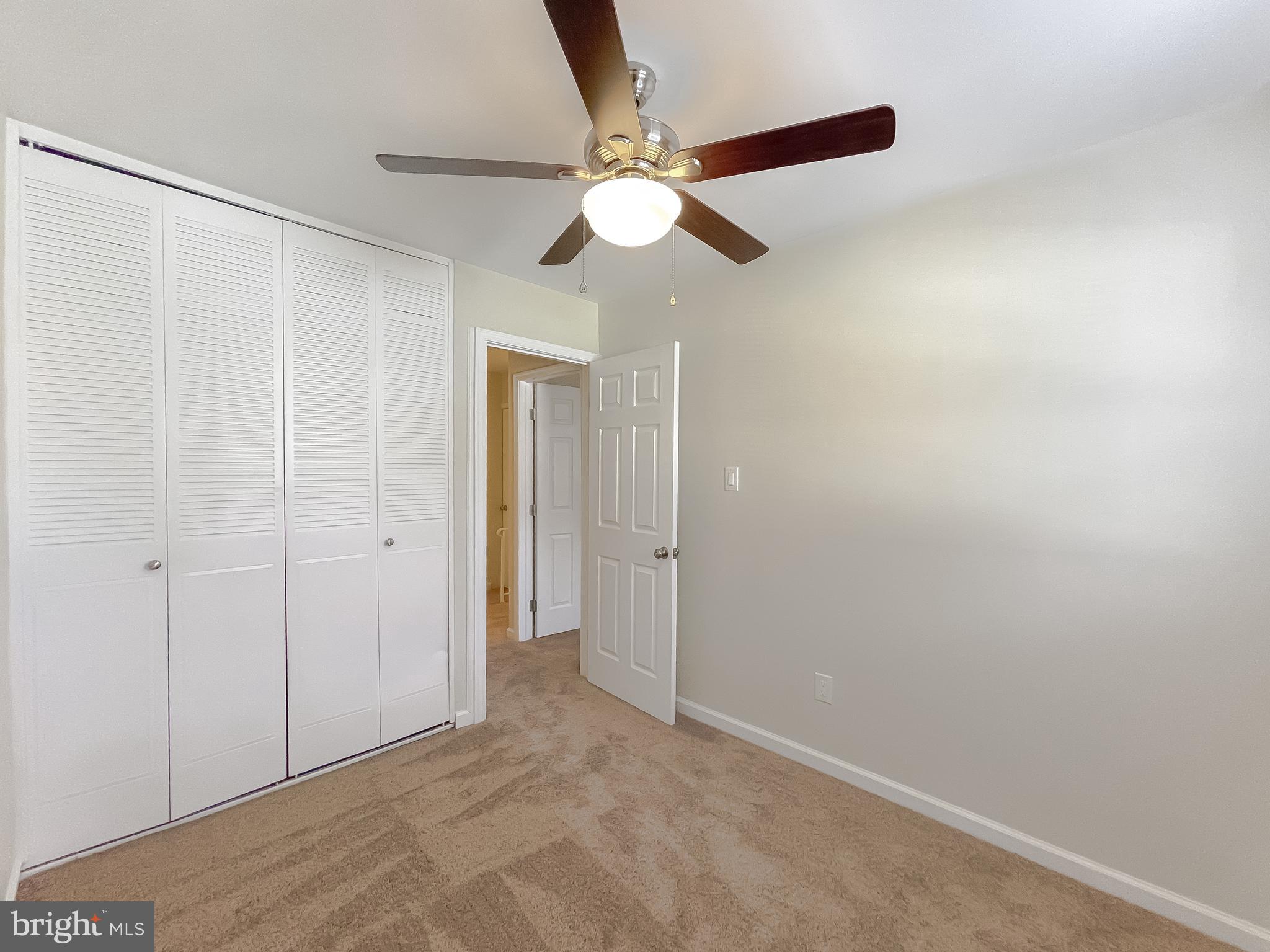 OAK MANOR TWN HSE CONDO - Residential Lease