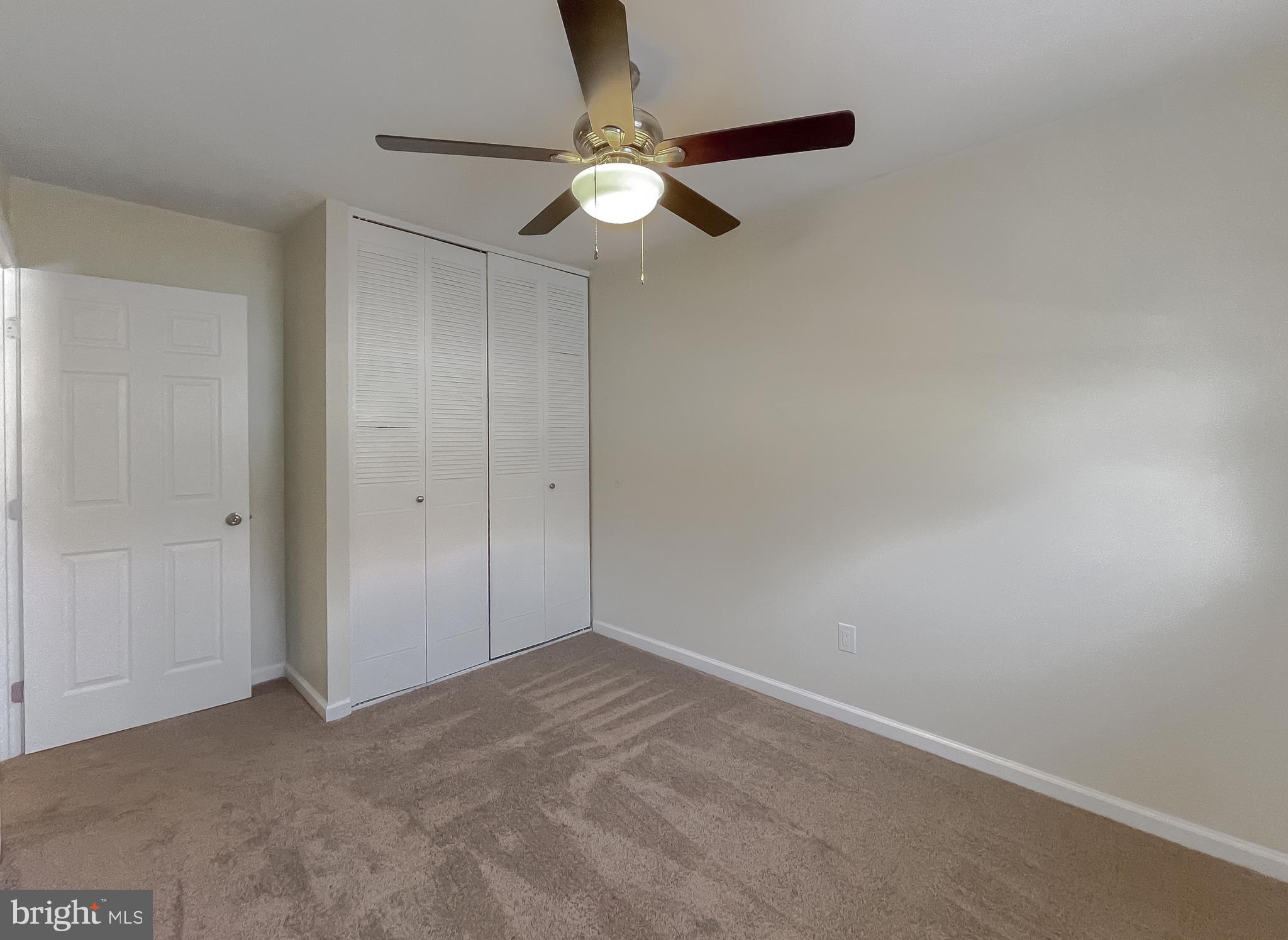 OAK MANOR TWN HSE CONDO - Residential Lease