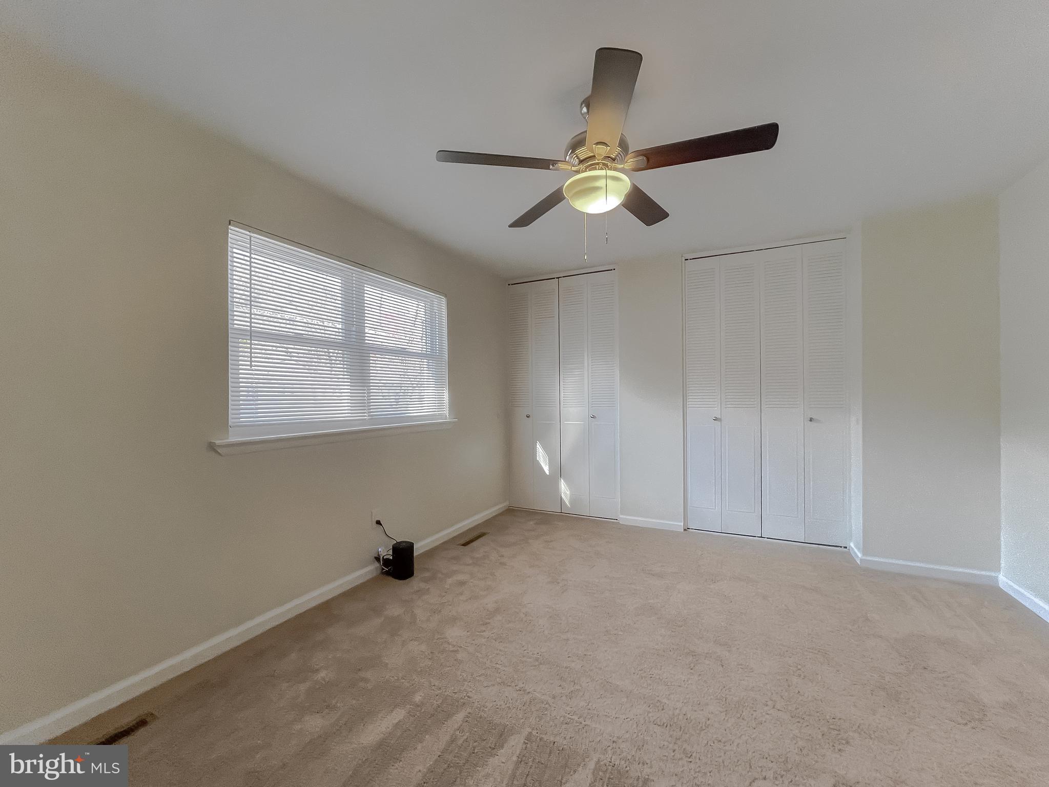 OAK MANOR TWN HSE CONDO - Residential Lease