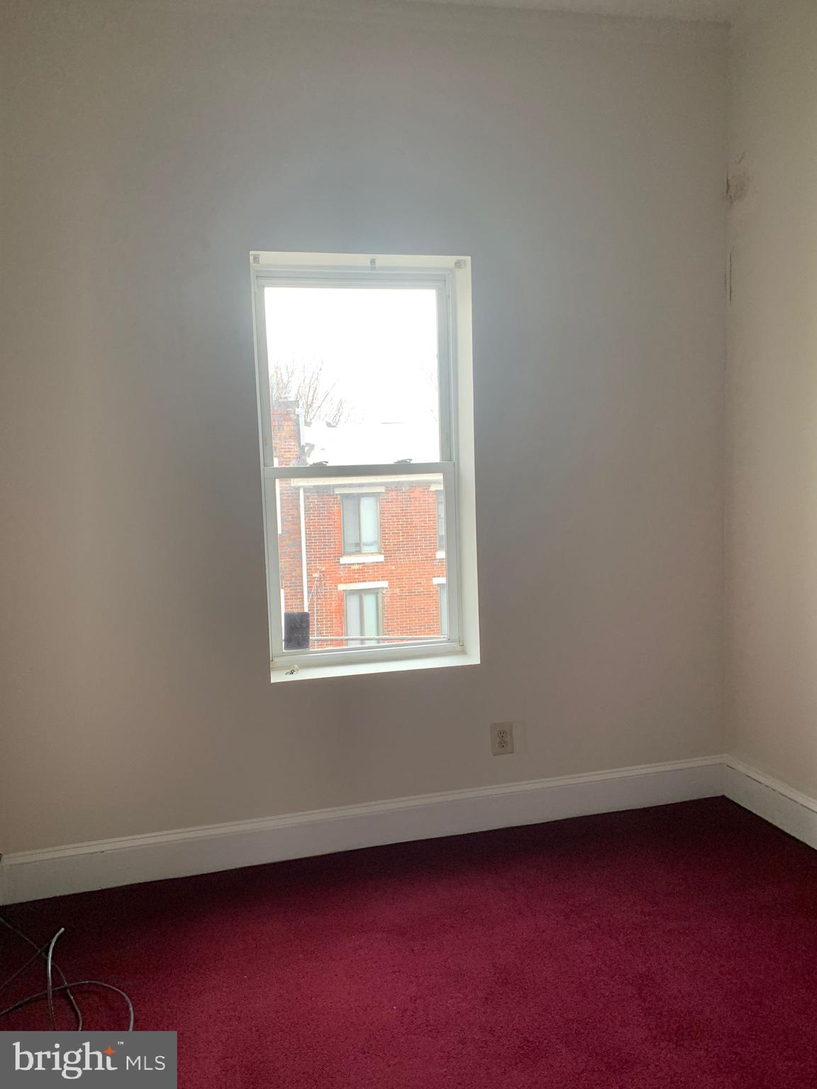 QUEEN VILLAGE - Residential