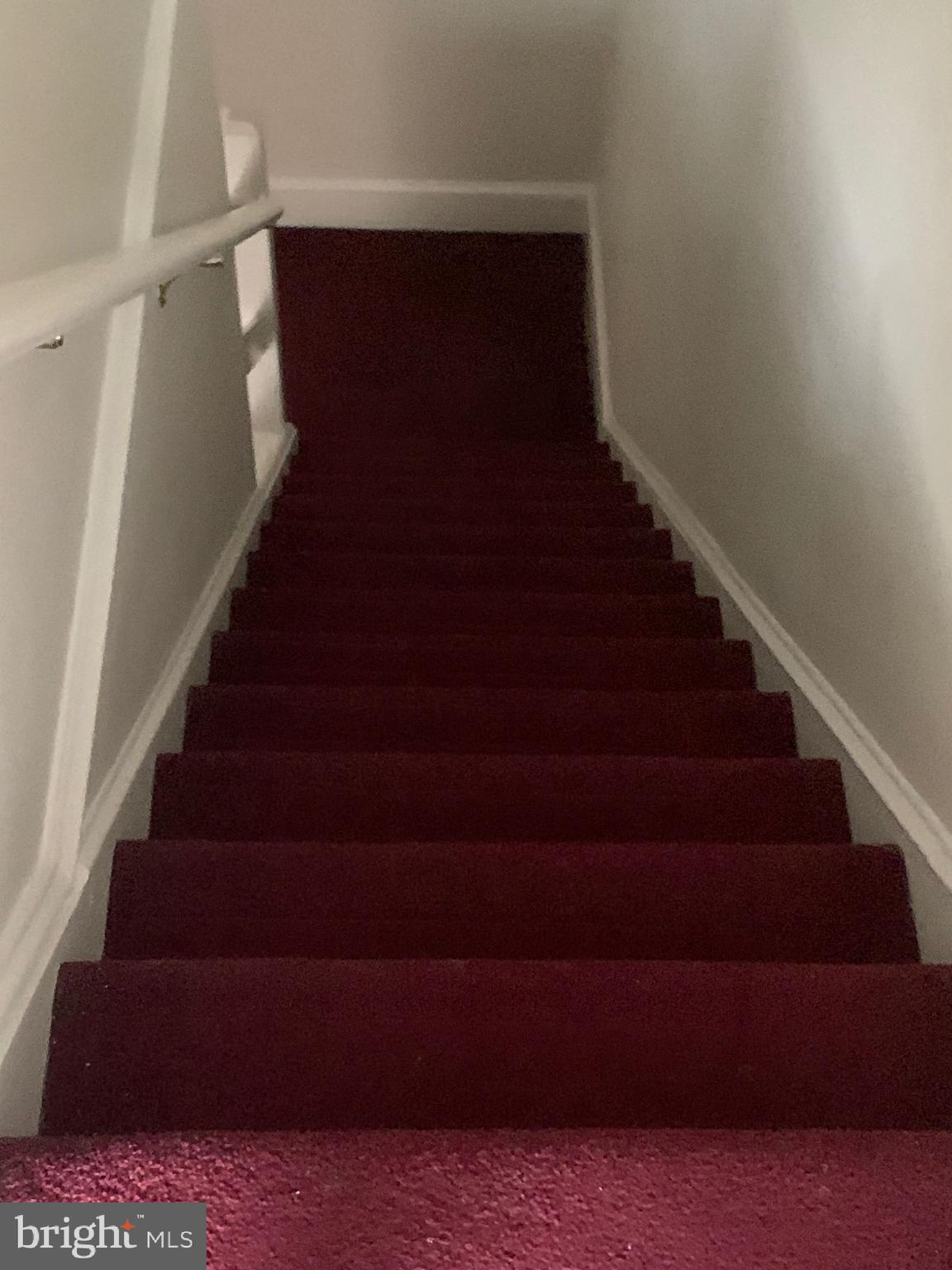 QUEEN VILLAGE - Residential