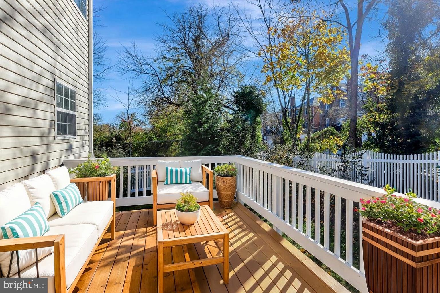 602 LAUREL HILL LANE