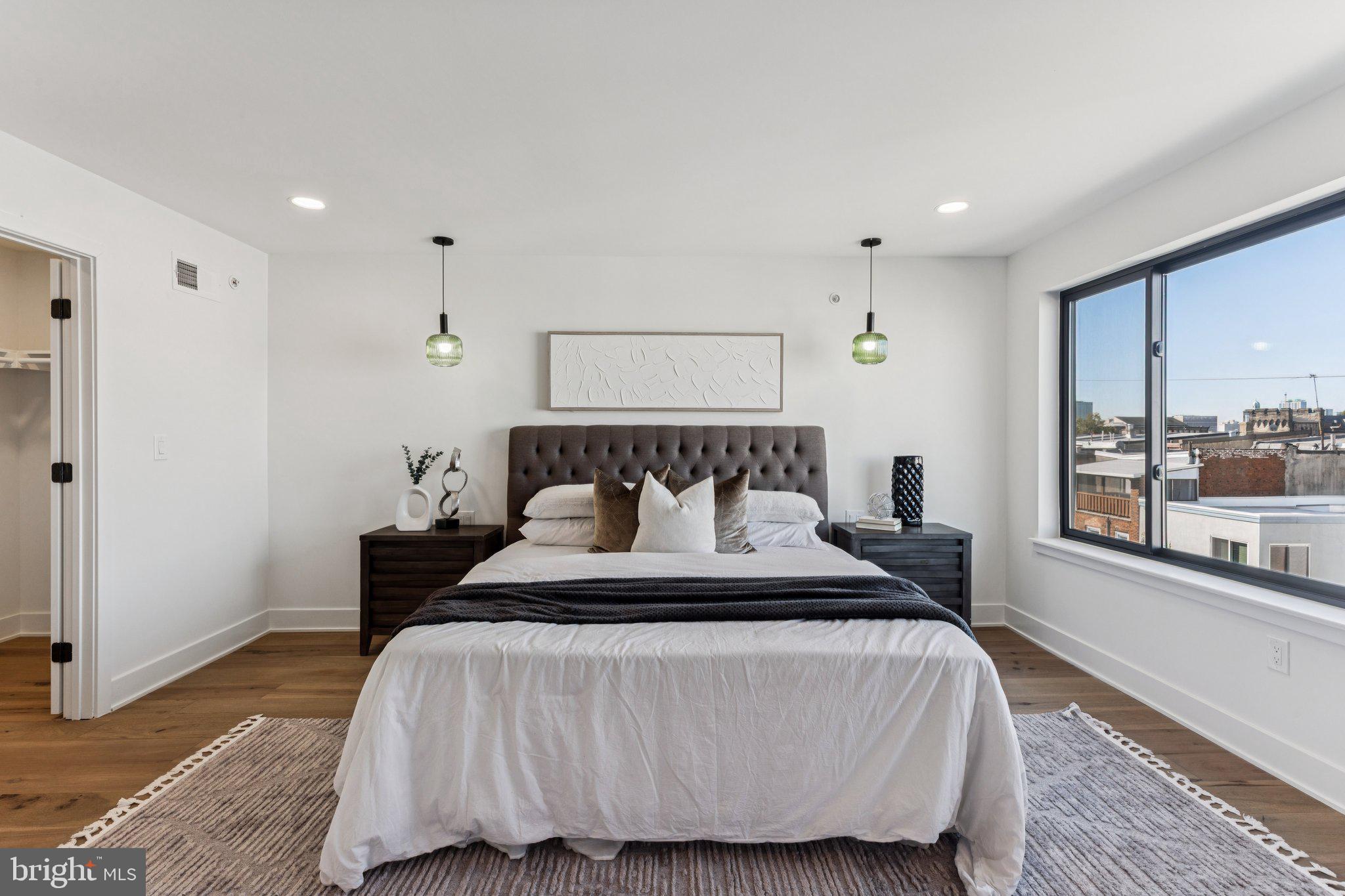 PHILADELPHIA - Residential