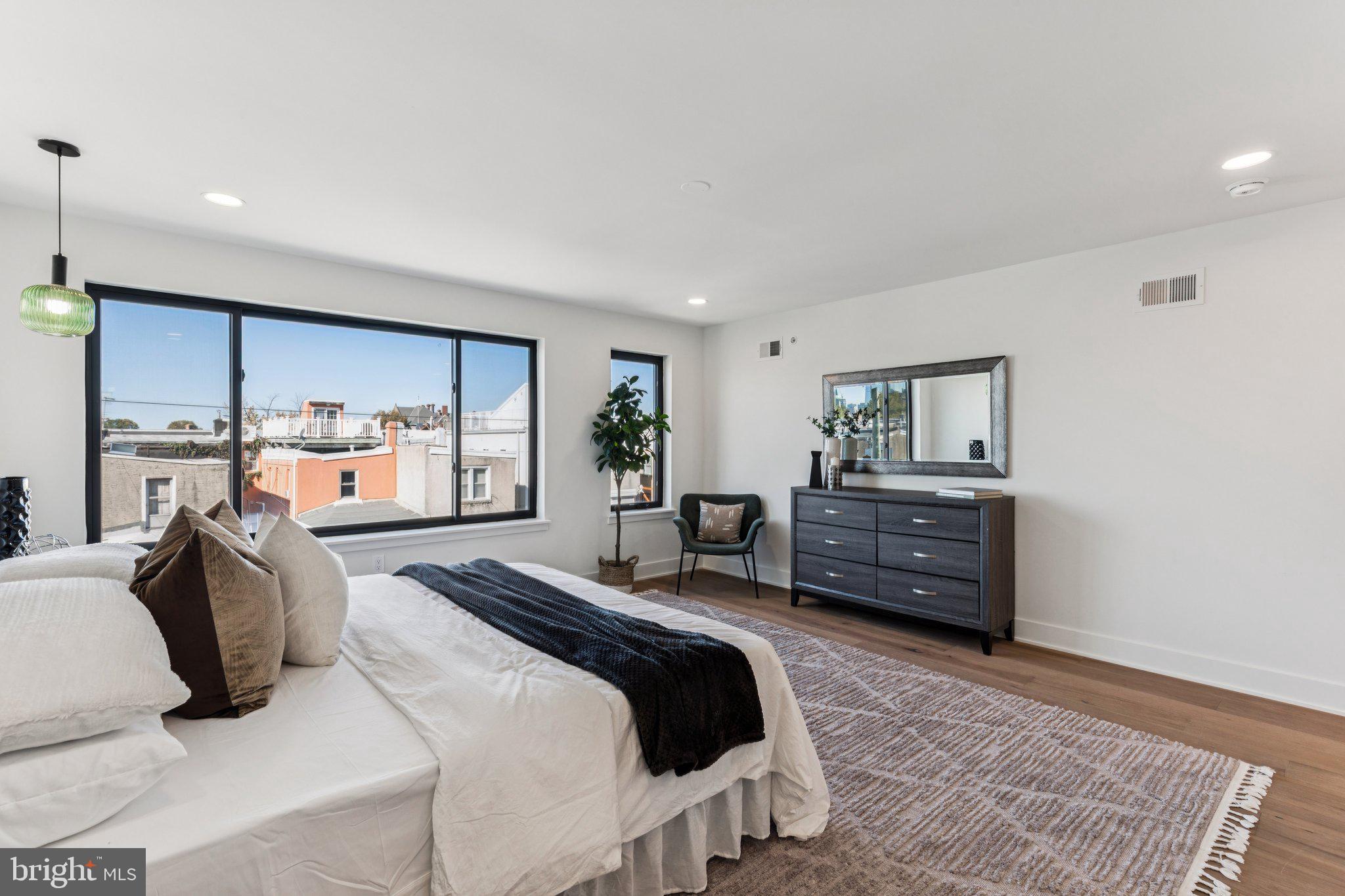 PHILADELPHIA - Residential