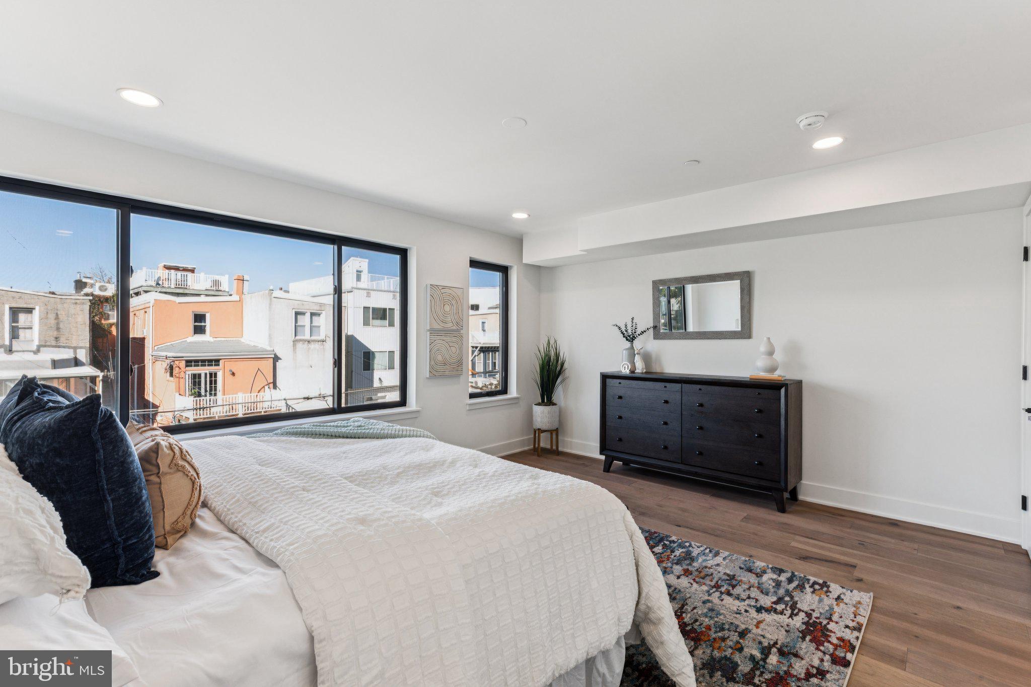 PHILADELPHIA - Residential