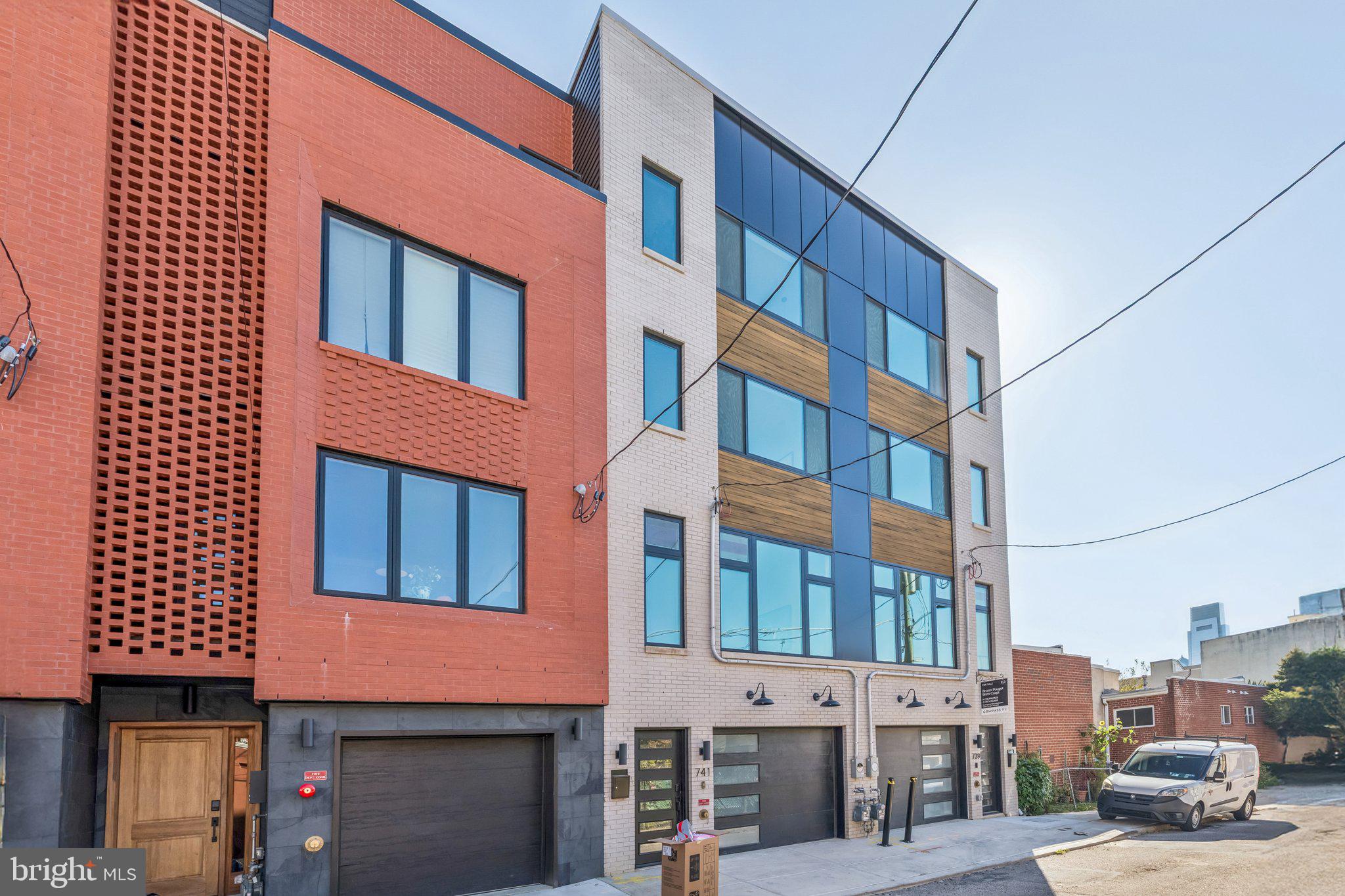 739 N CAPITOL STREET