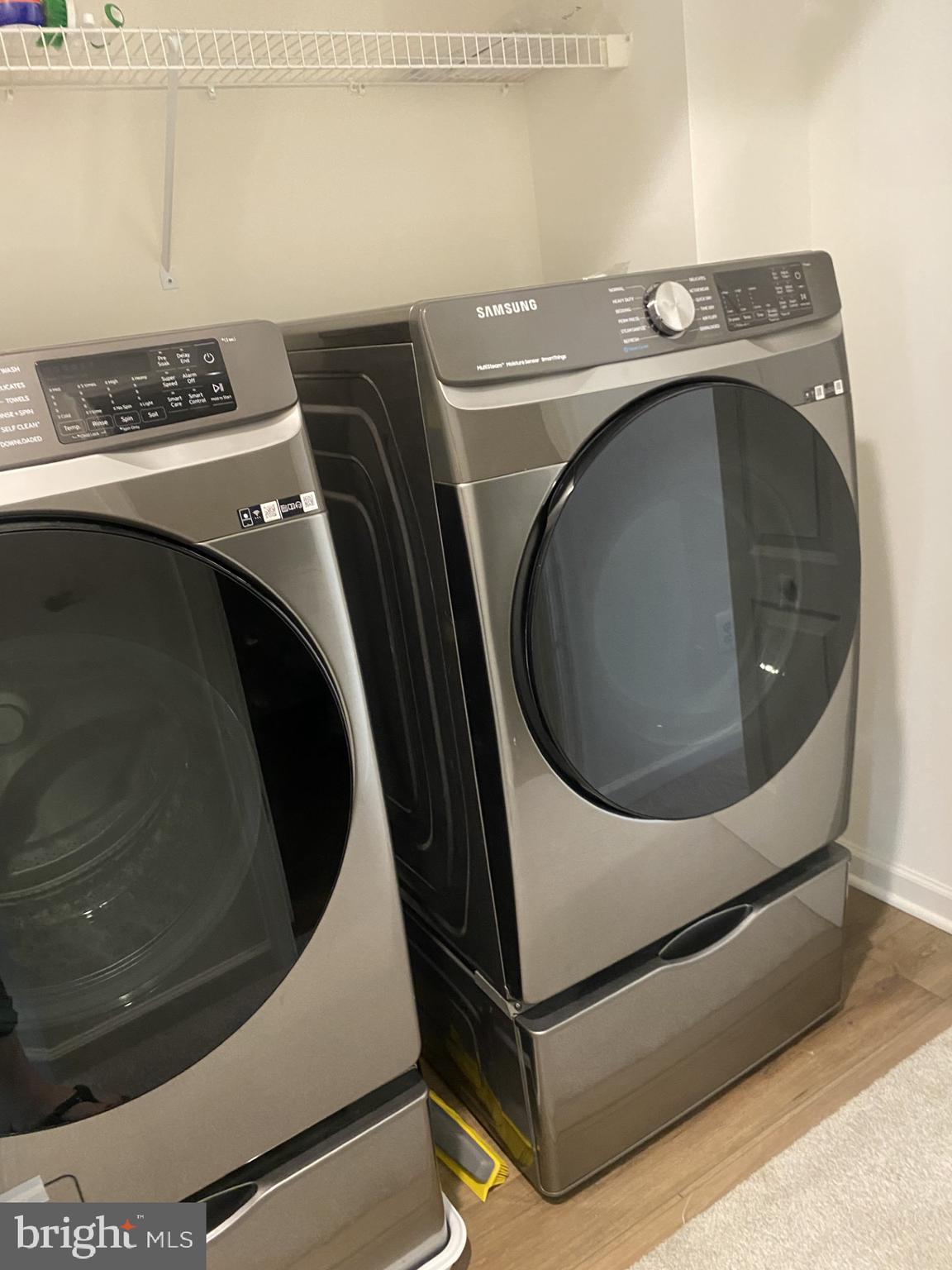 WHISPERING PINES - Residential Lease