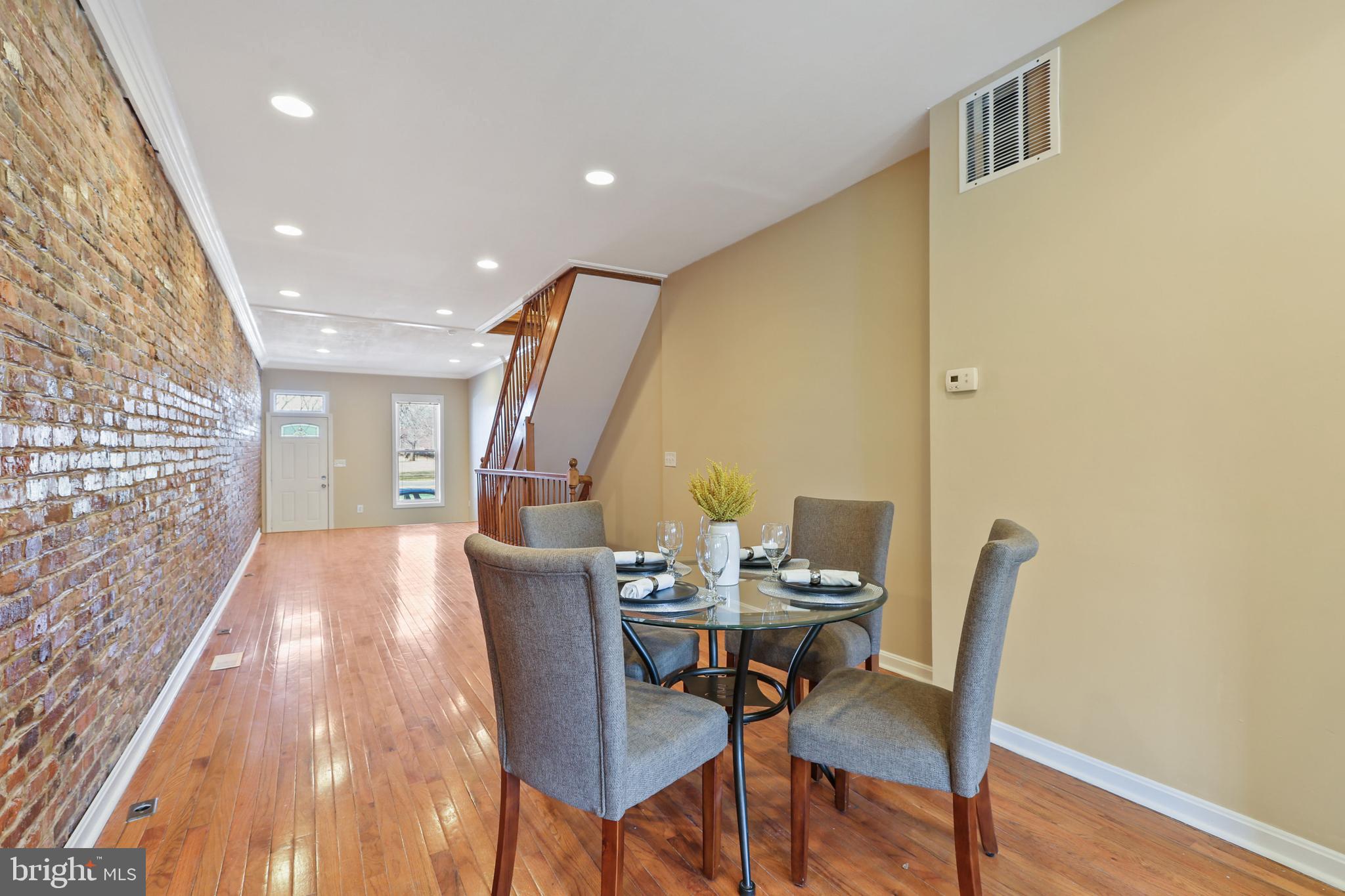 WASHINGTON VILLAGE - Residential