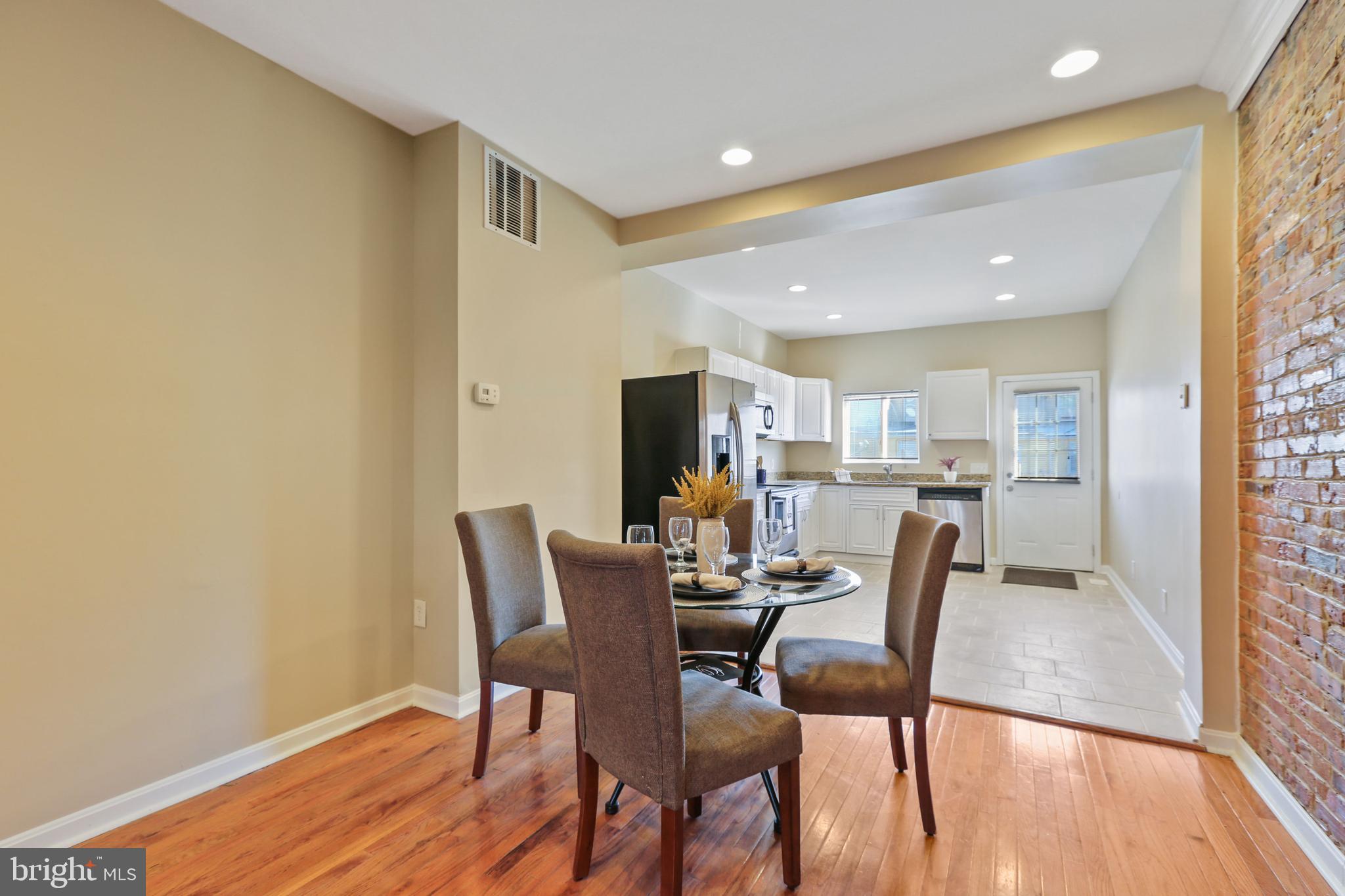 WASHINGTON VILLAGE - Residential