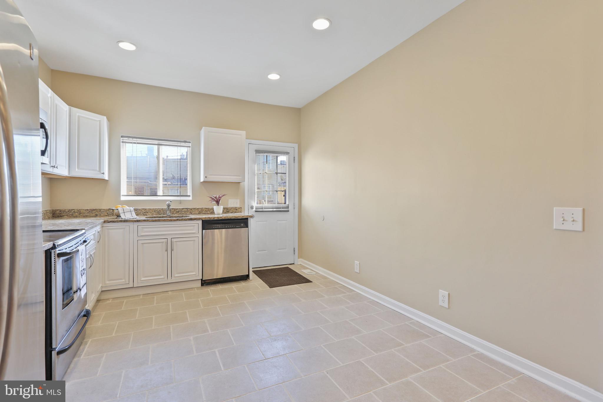 WASHINGTON VILLAGE - Residential