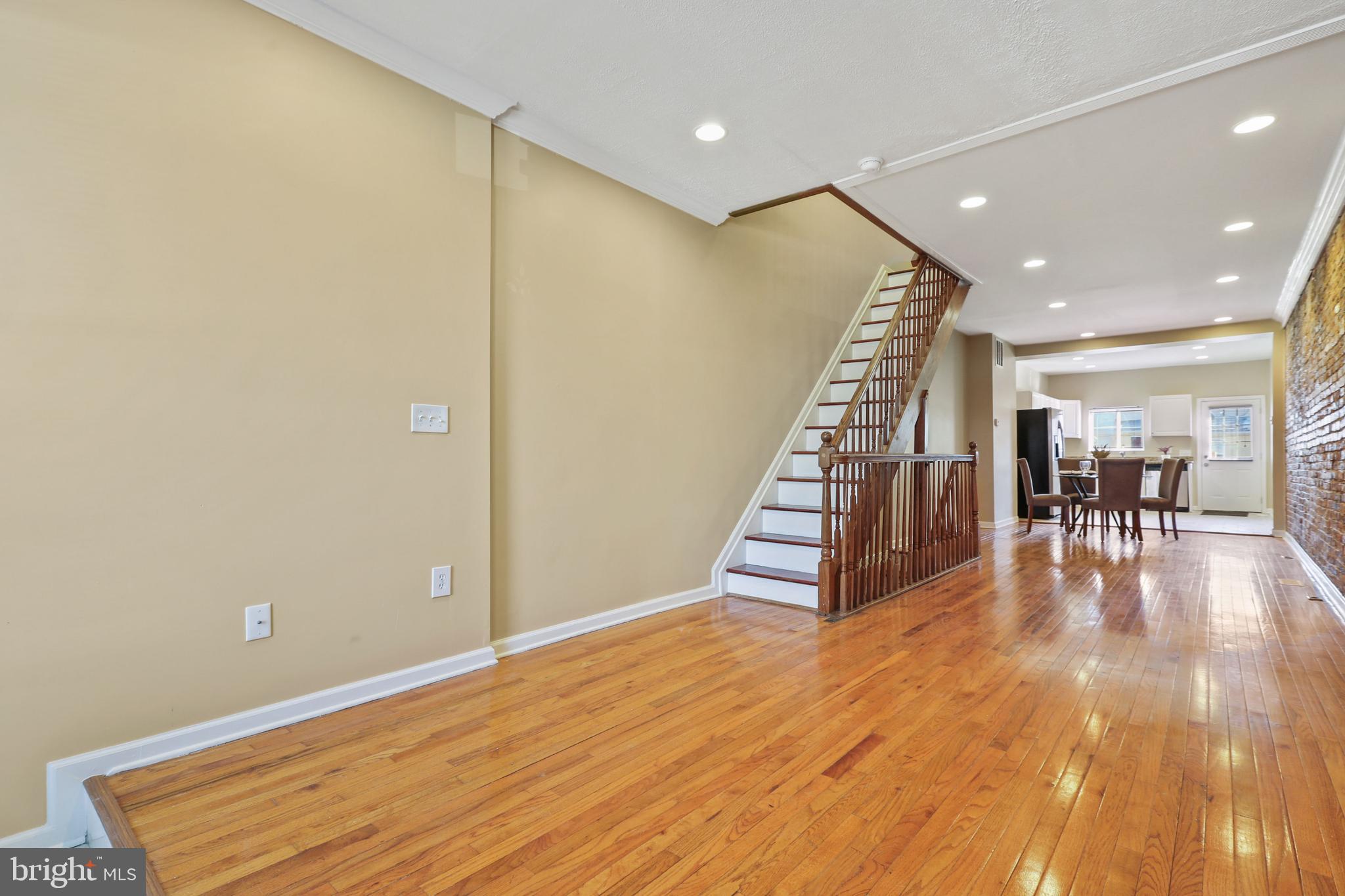 WASHINGTON VILLAGE - Residential