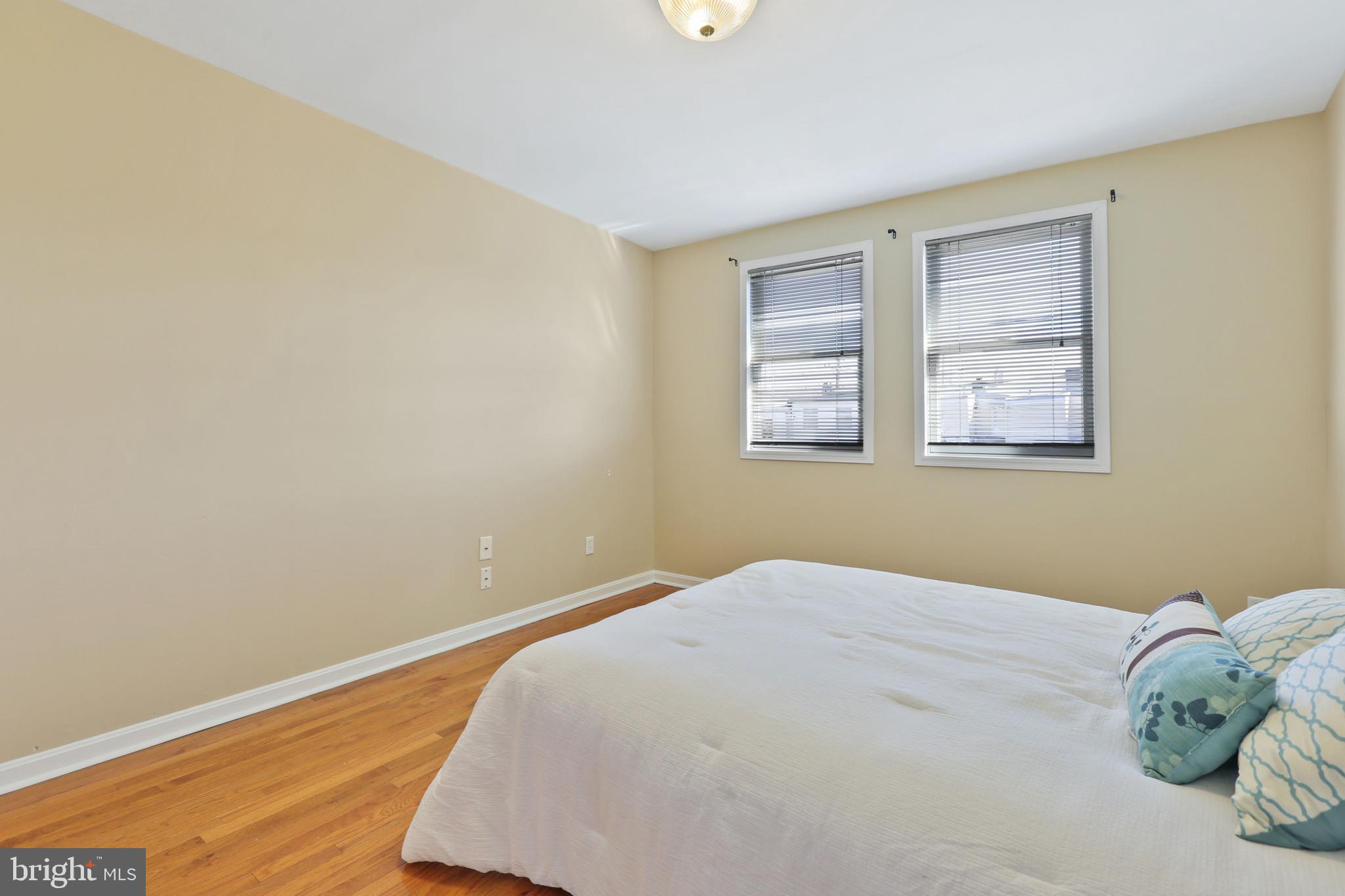 WASHINGTON VILLAGE - Residential