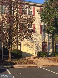 CHARLESTOWN COMMONS - Residential